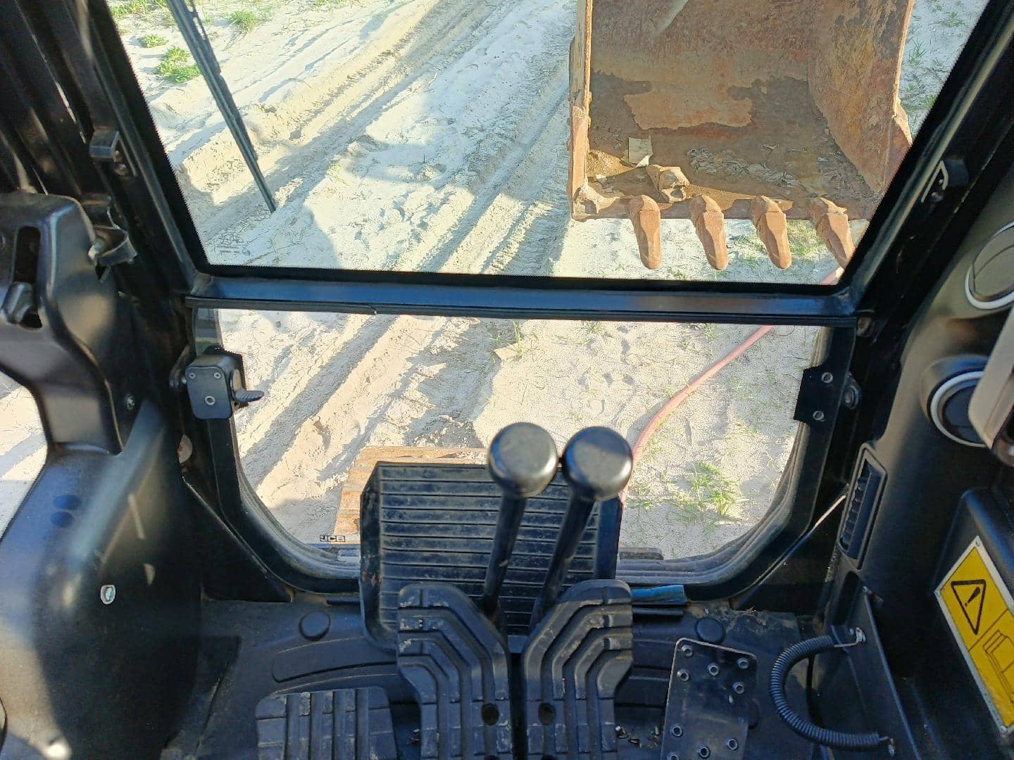 JCB JS205NLC,  229 км, 2020 года в лизинг