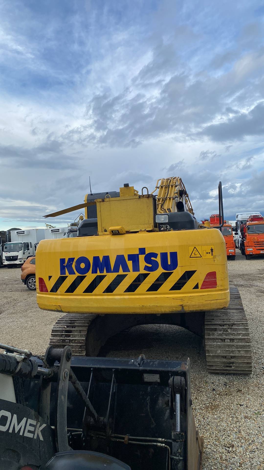 KOMATSU PC220-8MO, 2022 года в лизинг