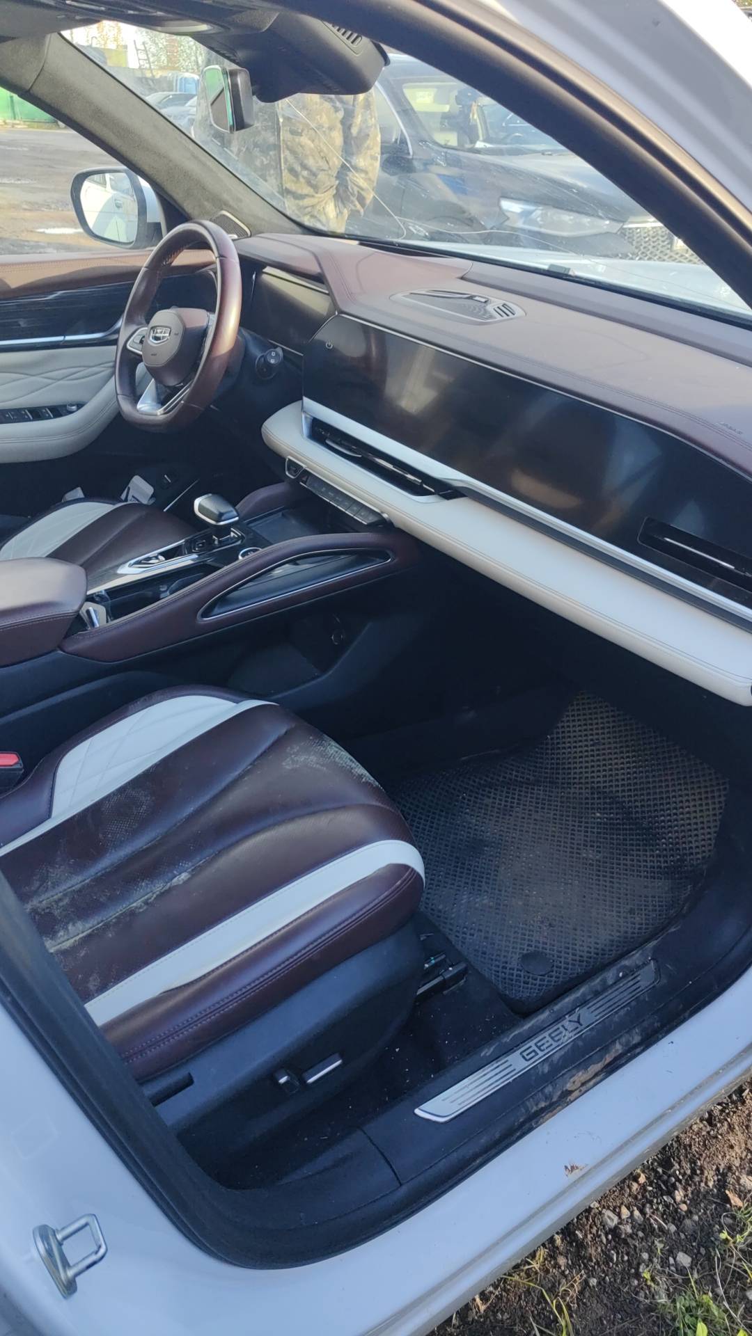 Geely Monjaro,  50 000 км, 2022 года в лизинг