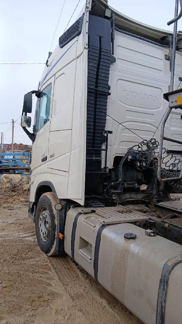 Volvo FH 460 4x2 (FH Globetrotter),  671 169 км, 2022 года в лизинг