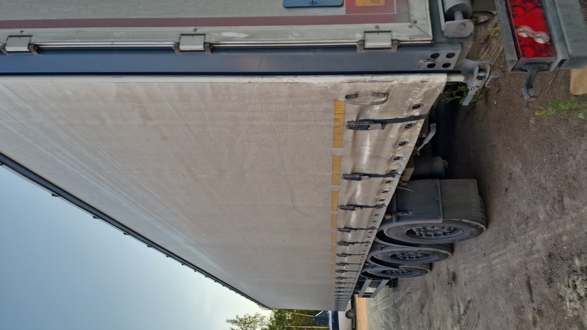 Uzautotrailer UAT-SCFG-9226.01
