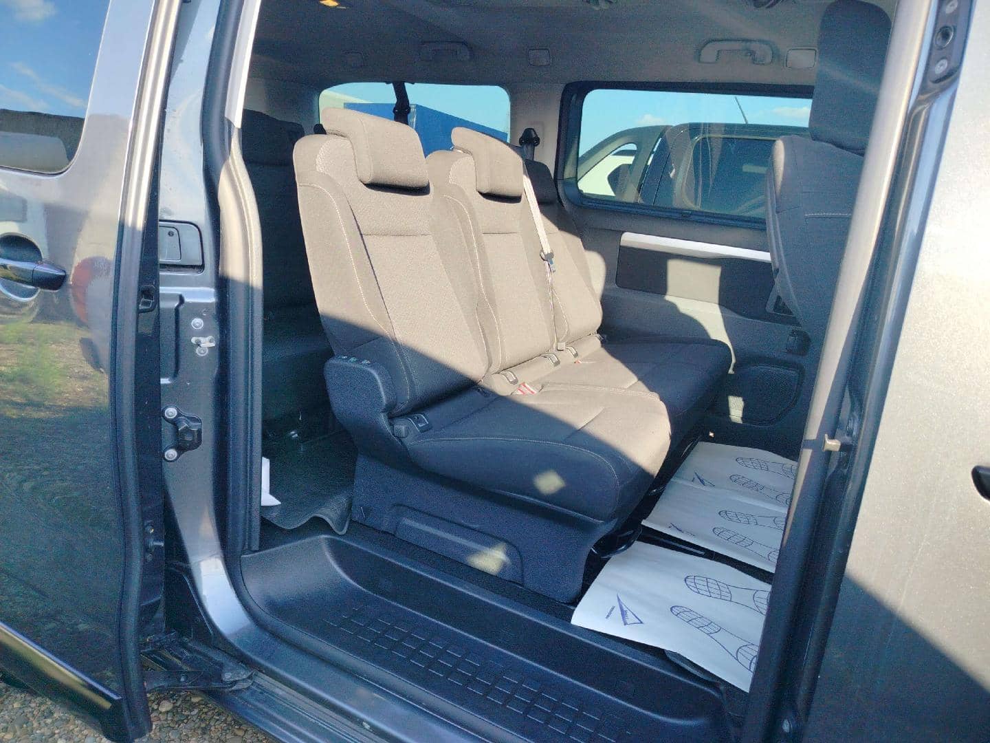 Peugeot Traveller,  103 464 км, 2021 года в лизинг