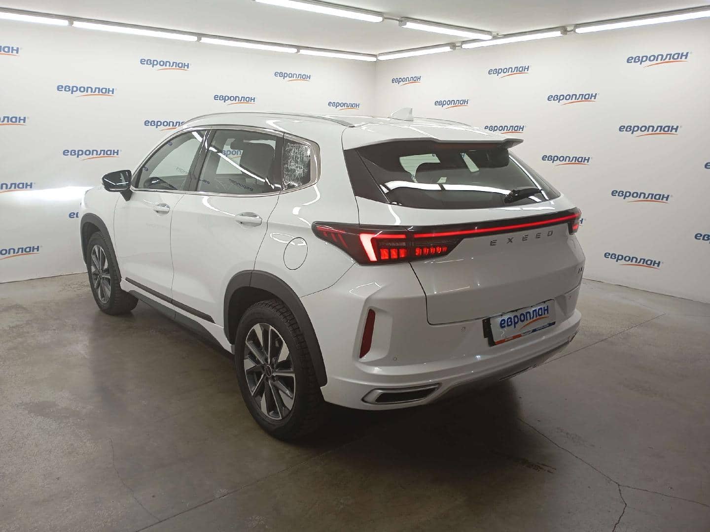 EXEED LX,  116 257 км, 2024 года в лизинг