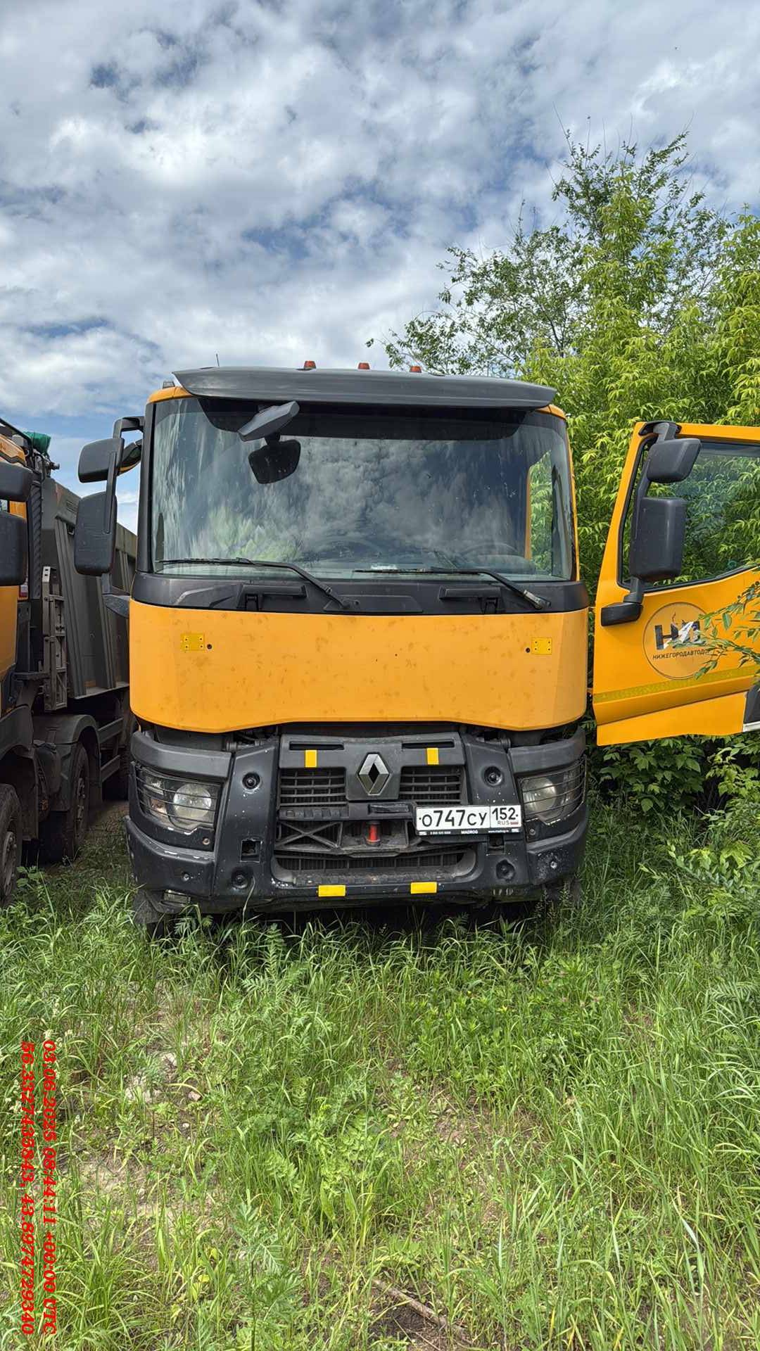 Renault К 440 8X4 (Day cab)