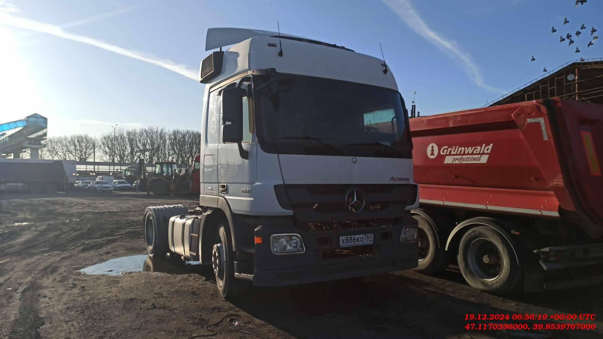 Mercedes-Benz Actros 3 1844 LS 4x2 (Megaspace),  696 089 км, 2018 года