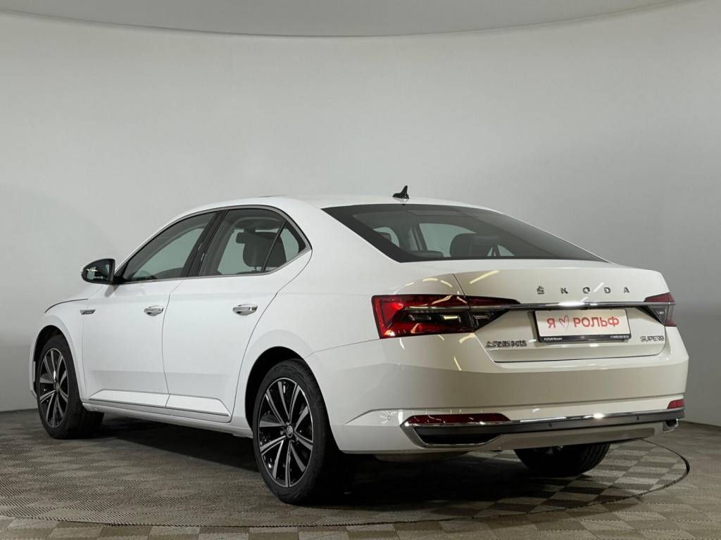 Skoda Superb Exclusive 1.4 TSI DSG-7