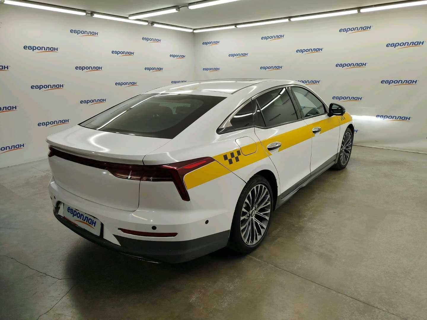FAW Bestune B70,  162 164 км, 2023 года в лизинг