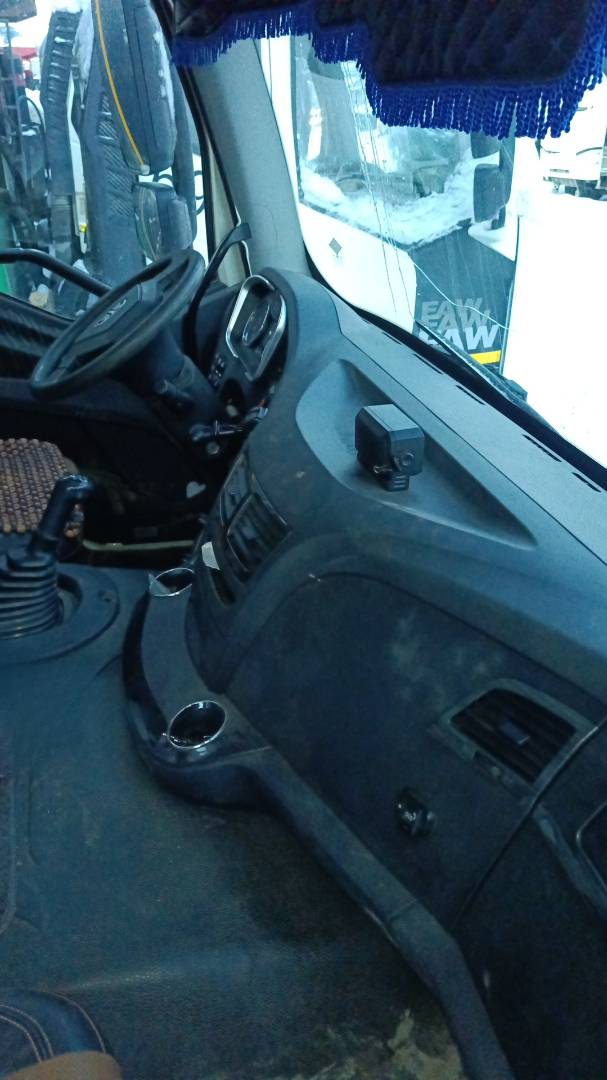 FAW CA3250P66K24L1TE5 6x6,  26 638 км, 2023 года