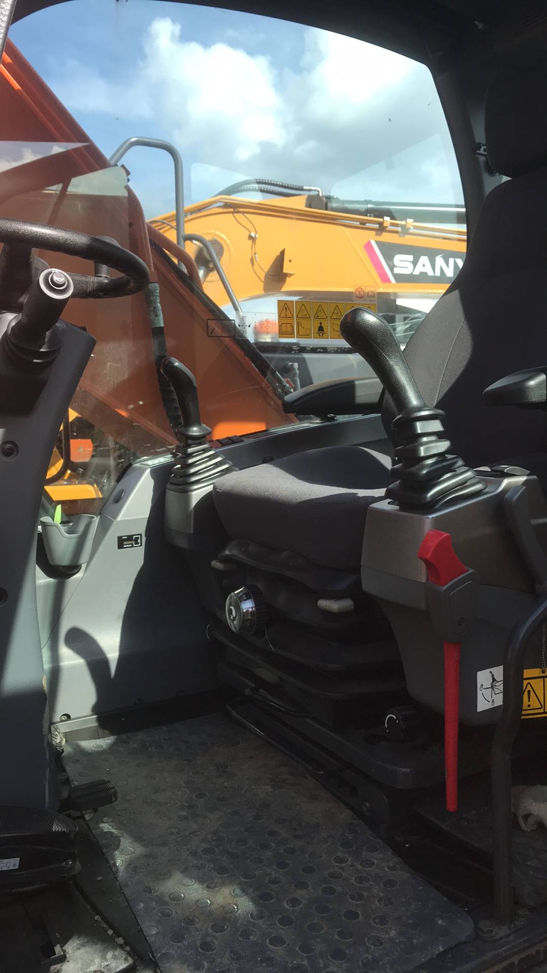 DOOSAN/DEVELON DX150W-7B, 2024 года в лизинг