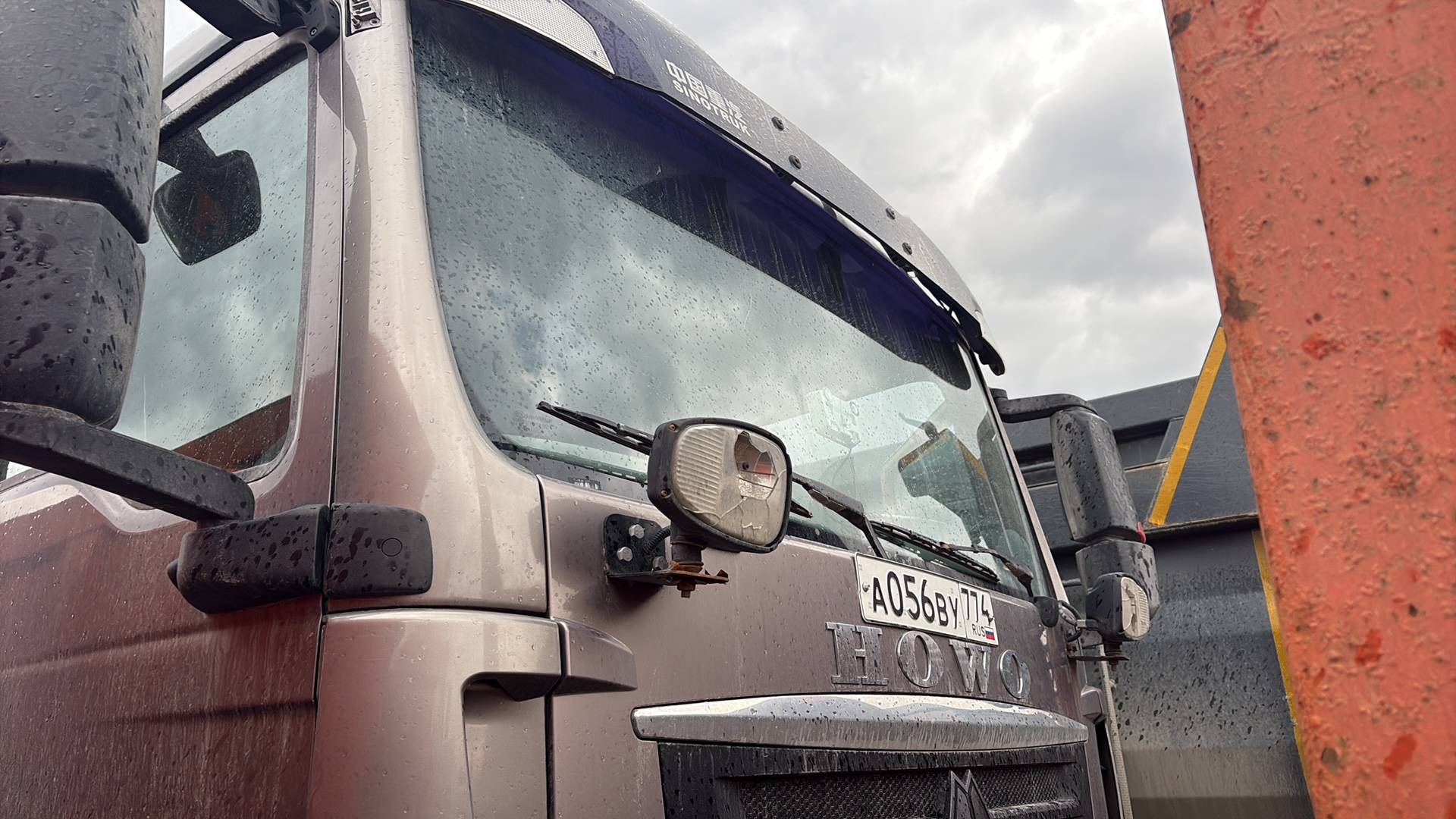 HOWO ZZ3317V386GE1 8х4