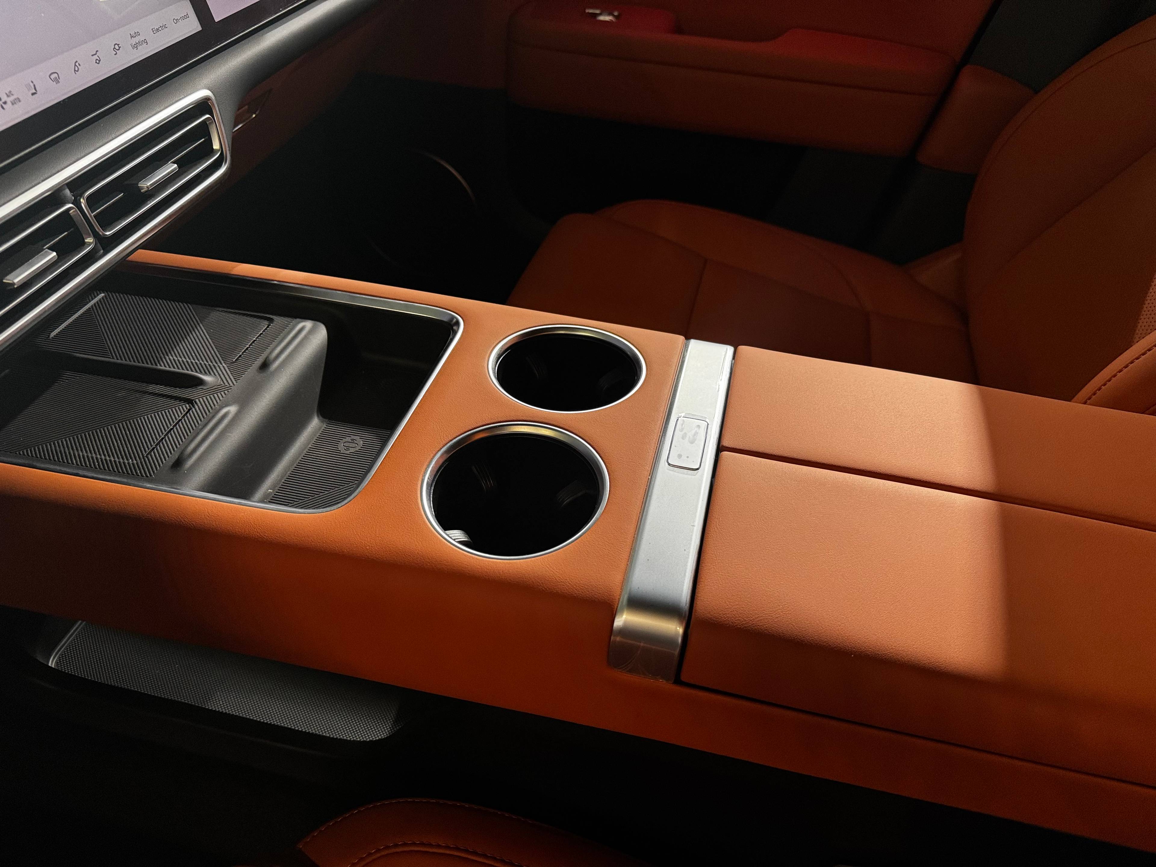 Lixiang Л6 (L6) Про (Pro)