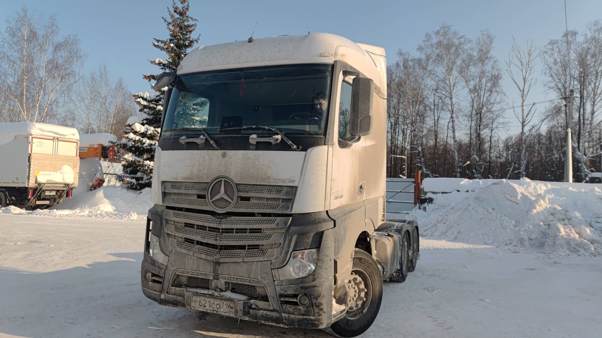 Mercedes-Benz BJ4266Y6DHLA2