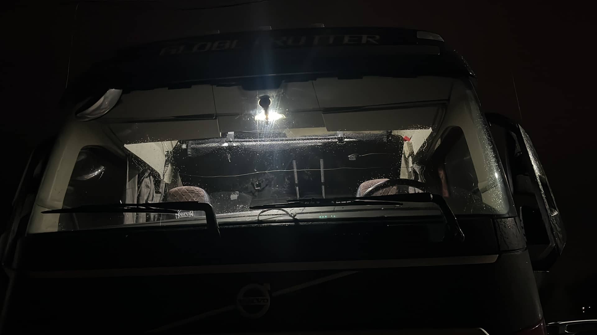 Volvo FH 460 4x2 (FH Globetrotter),  1 300 008 км, 2017 года в лизинг