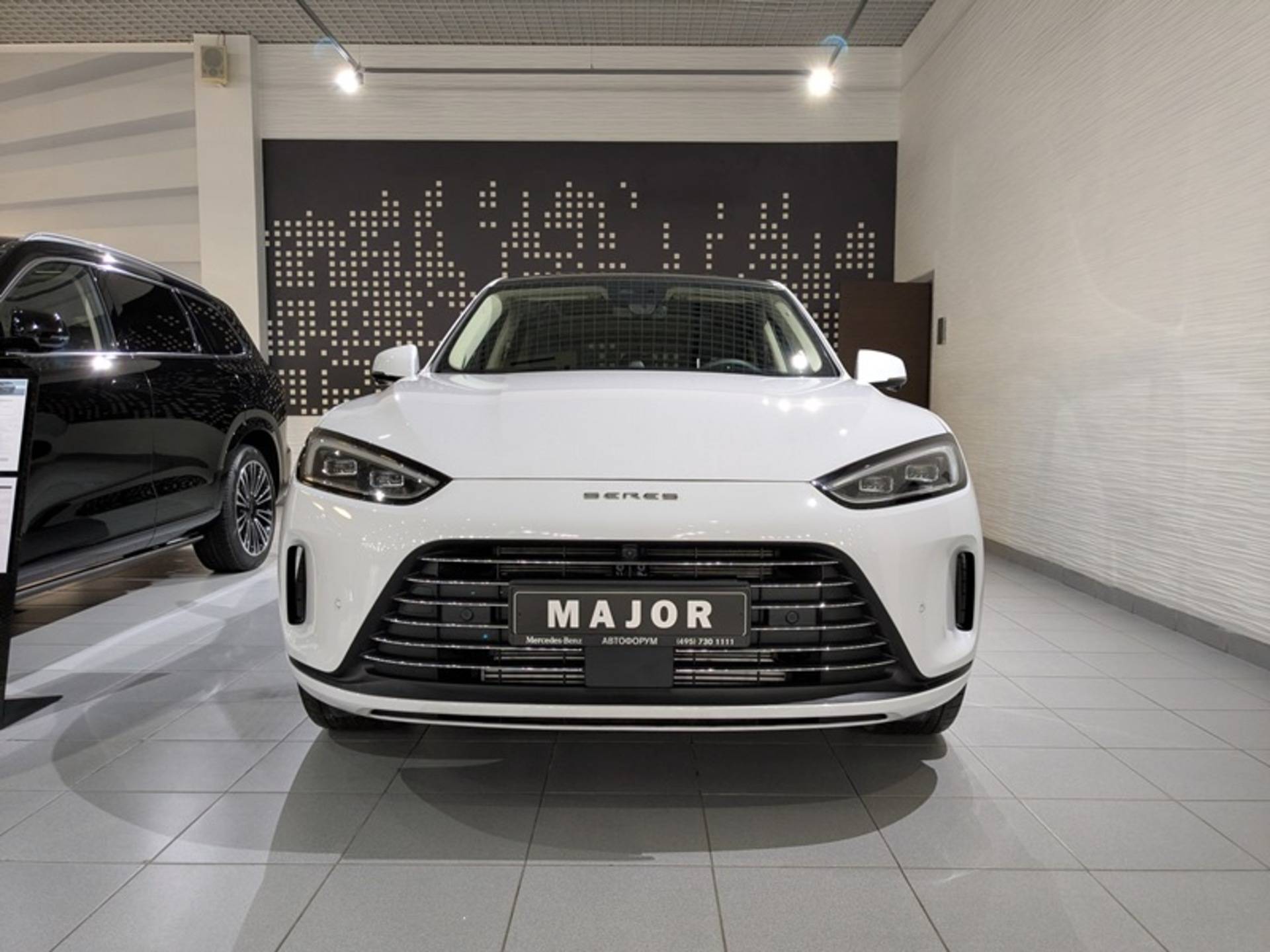 Seres M5 Premium 1.5hyb AT 4WD