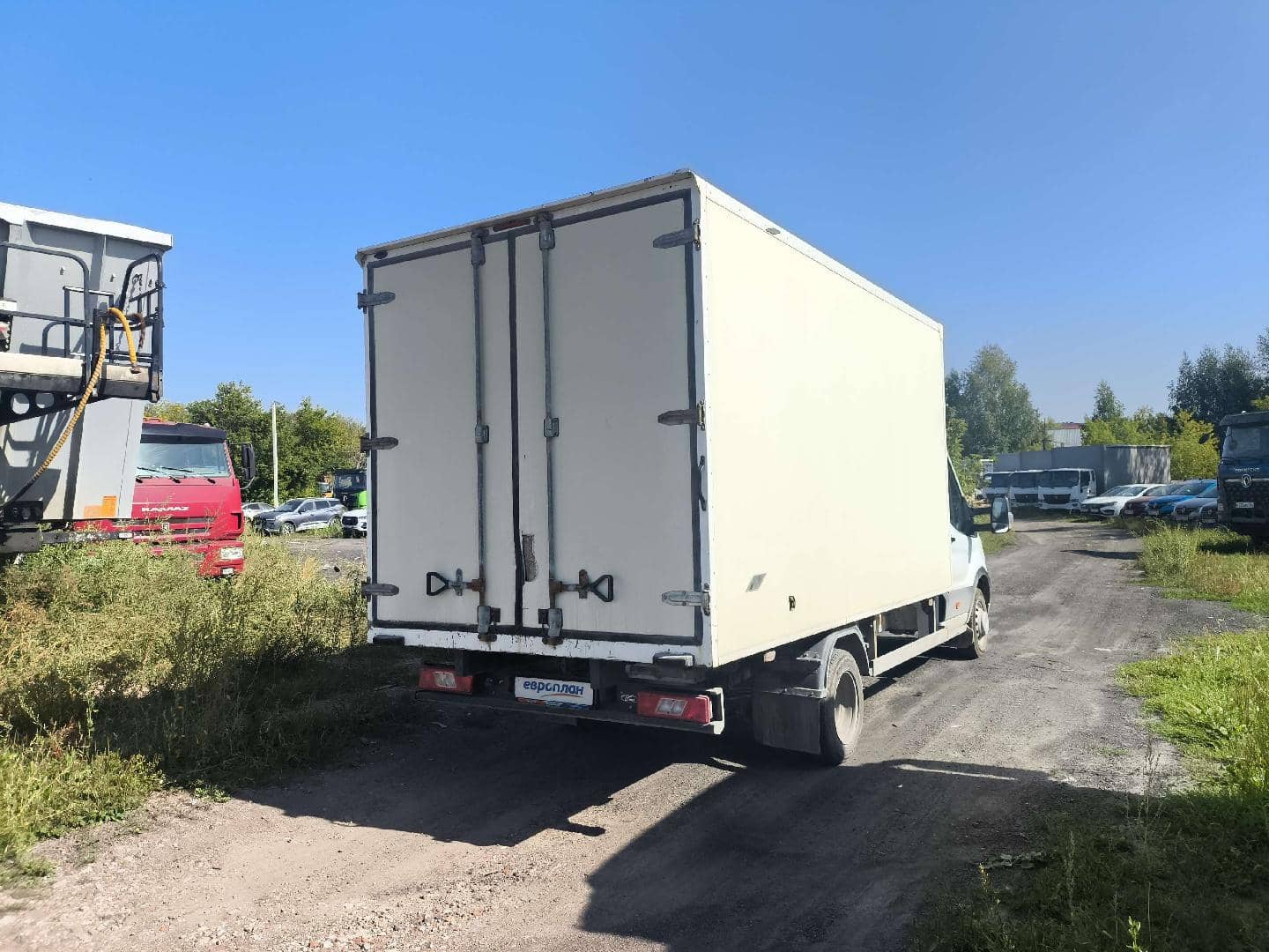 Ford Transit Chassis Cab Base 470E L4H1 2.2TDi 155hp 6MT RWD,  207 157 км, 2021 года в лизинг