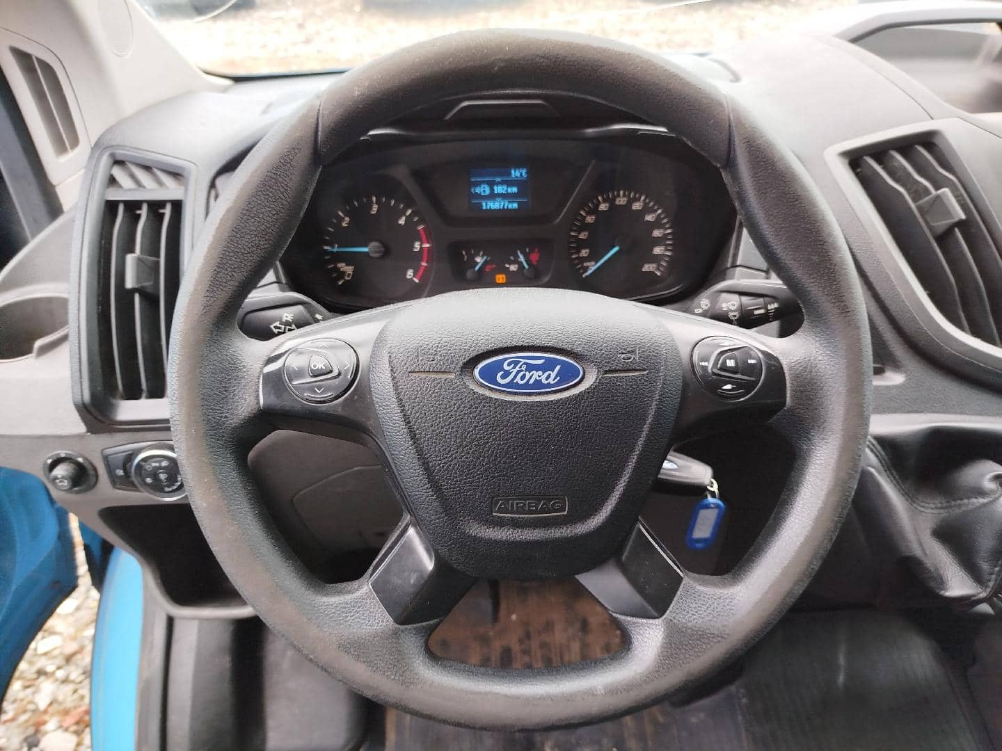 Ford Transit,  176 877 км, 2021 года в лизинг