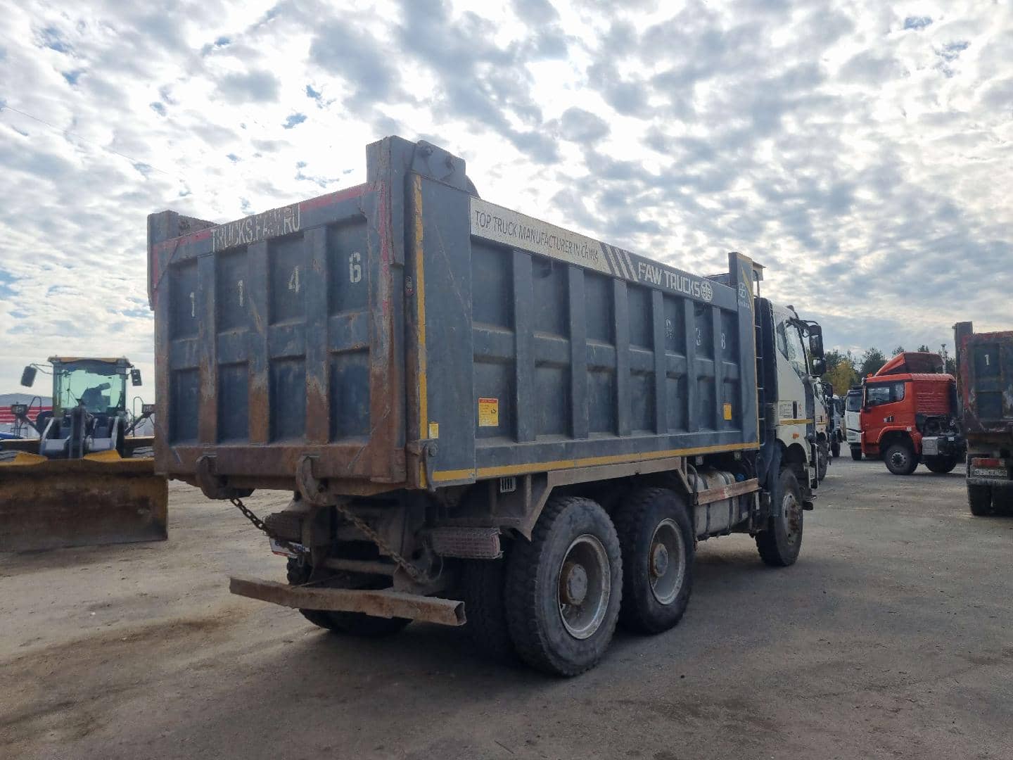 FAW CA3250P66K24L1TE5 6x6,  137 447 км, 2023 года в лизинг