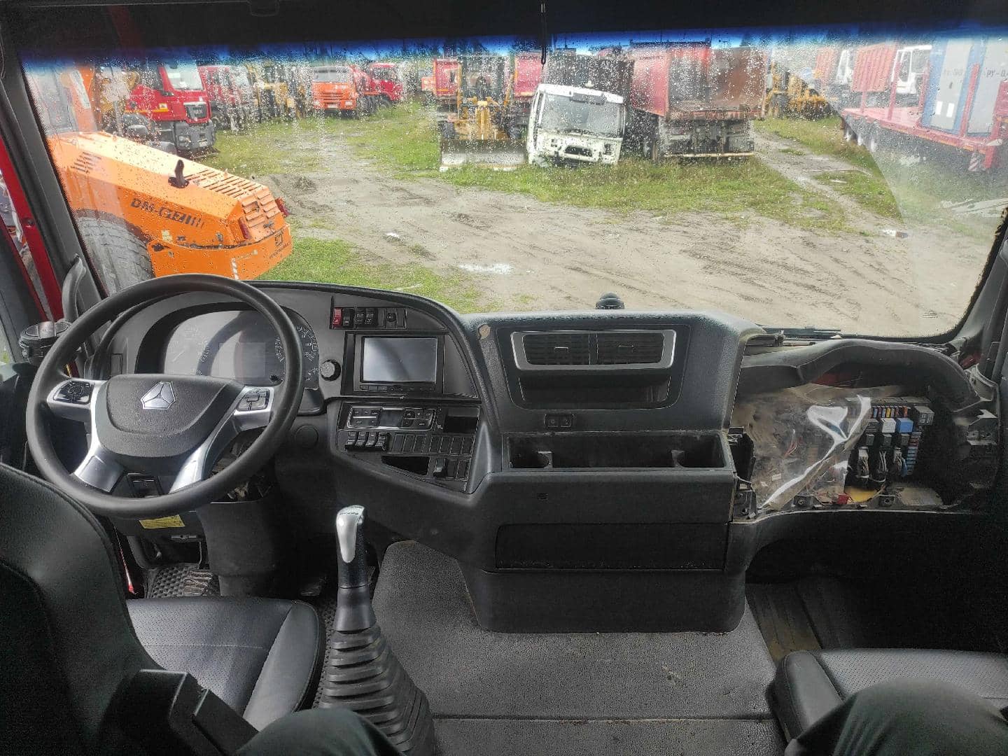 Sitrak ZZ3256V384ME,  82 688 км, 2022 года в лизинг