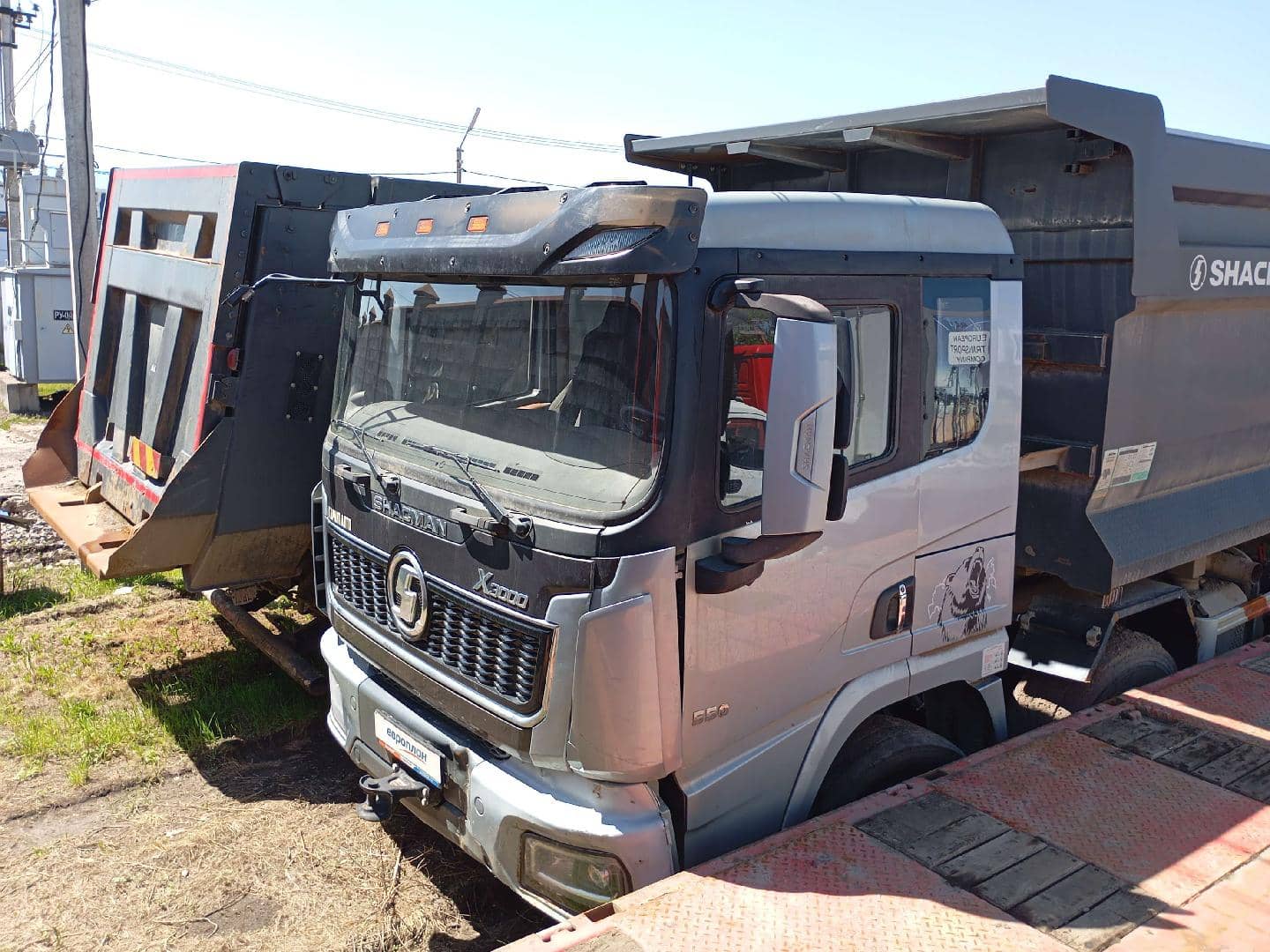 Shacman SX331863366 (скальный кузов)