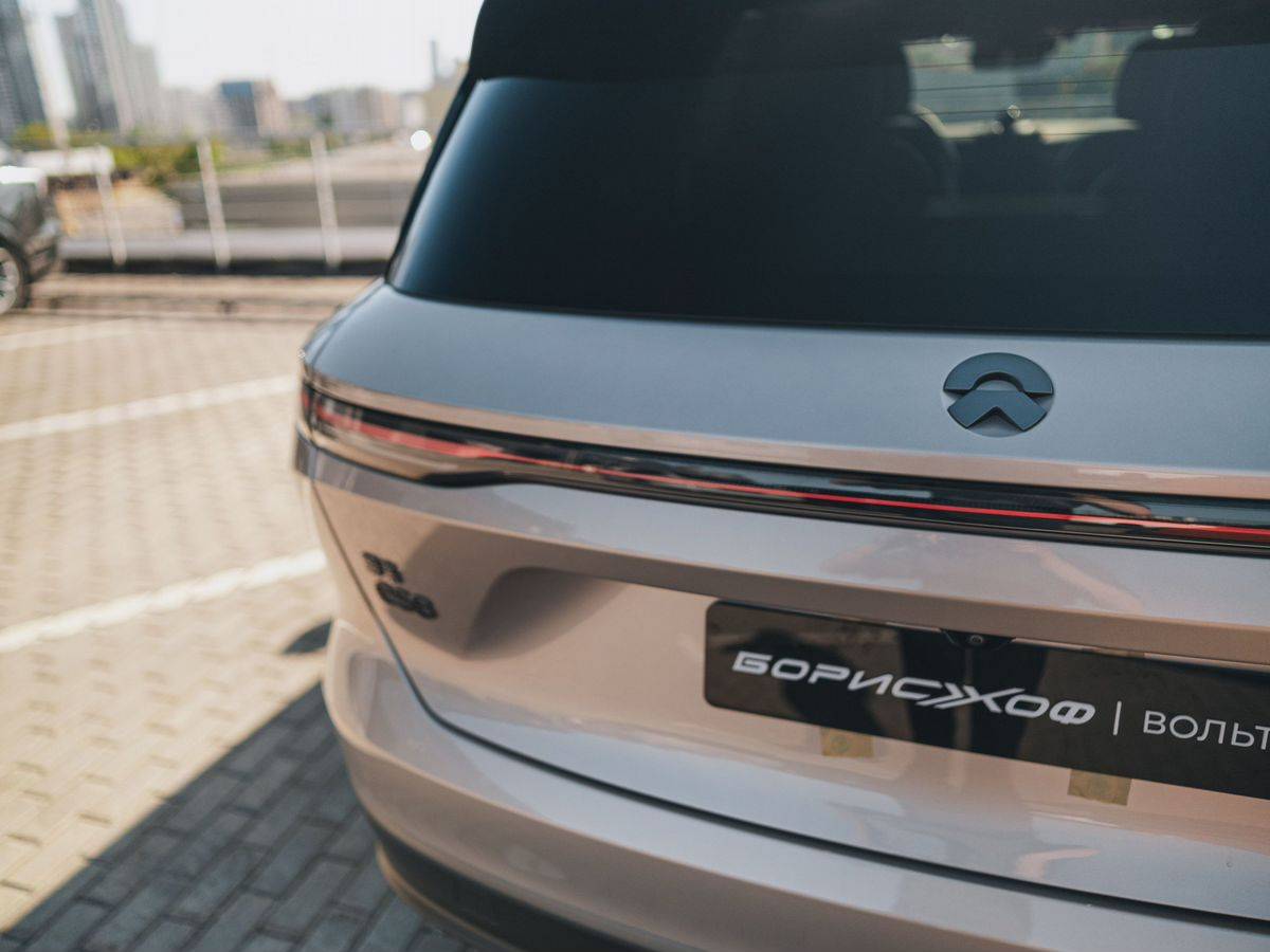 Nio ES8 100 kWh Signature Edition
