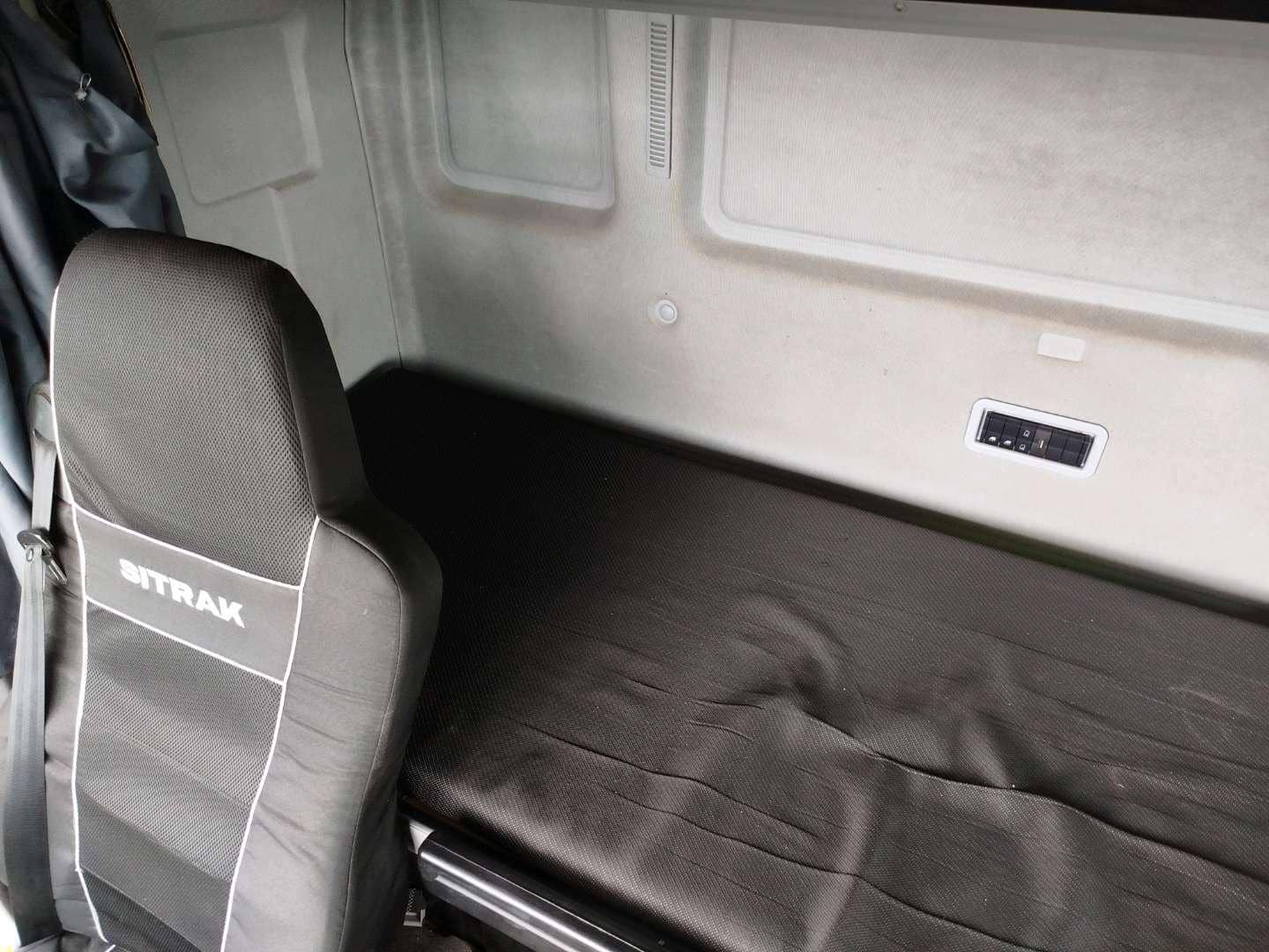 Sitrak C7H 4x2 ZZ4186V361HE,  725 975 км, 2022 года в лизинг