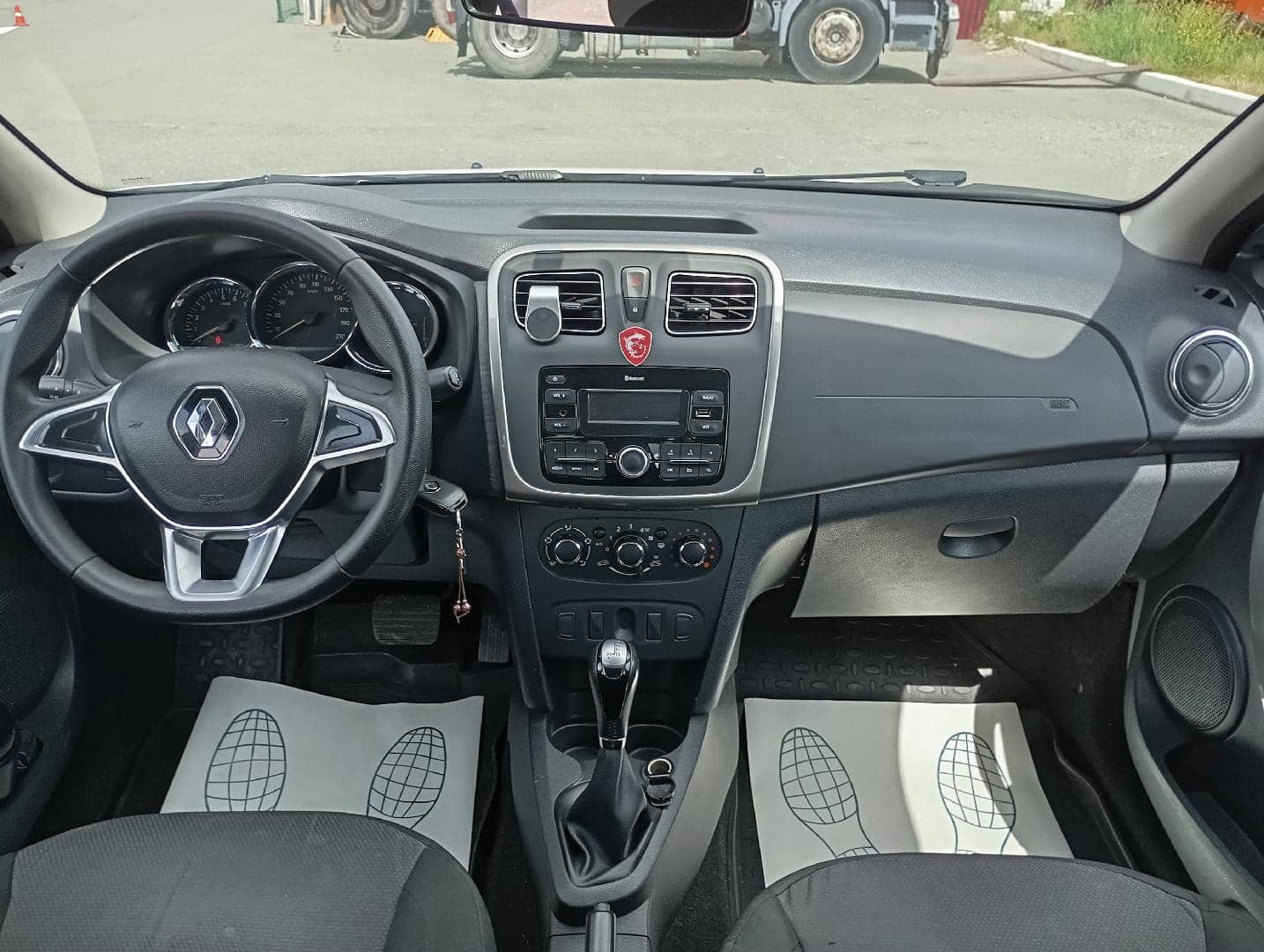 Renault Logan II,  145 336 км, 2020 года в лизинг
