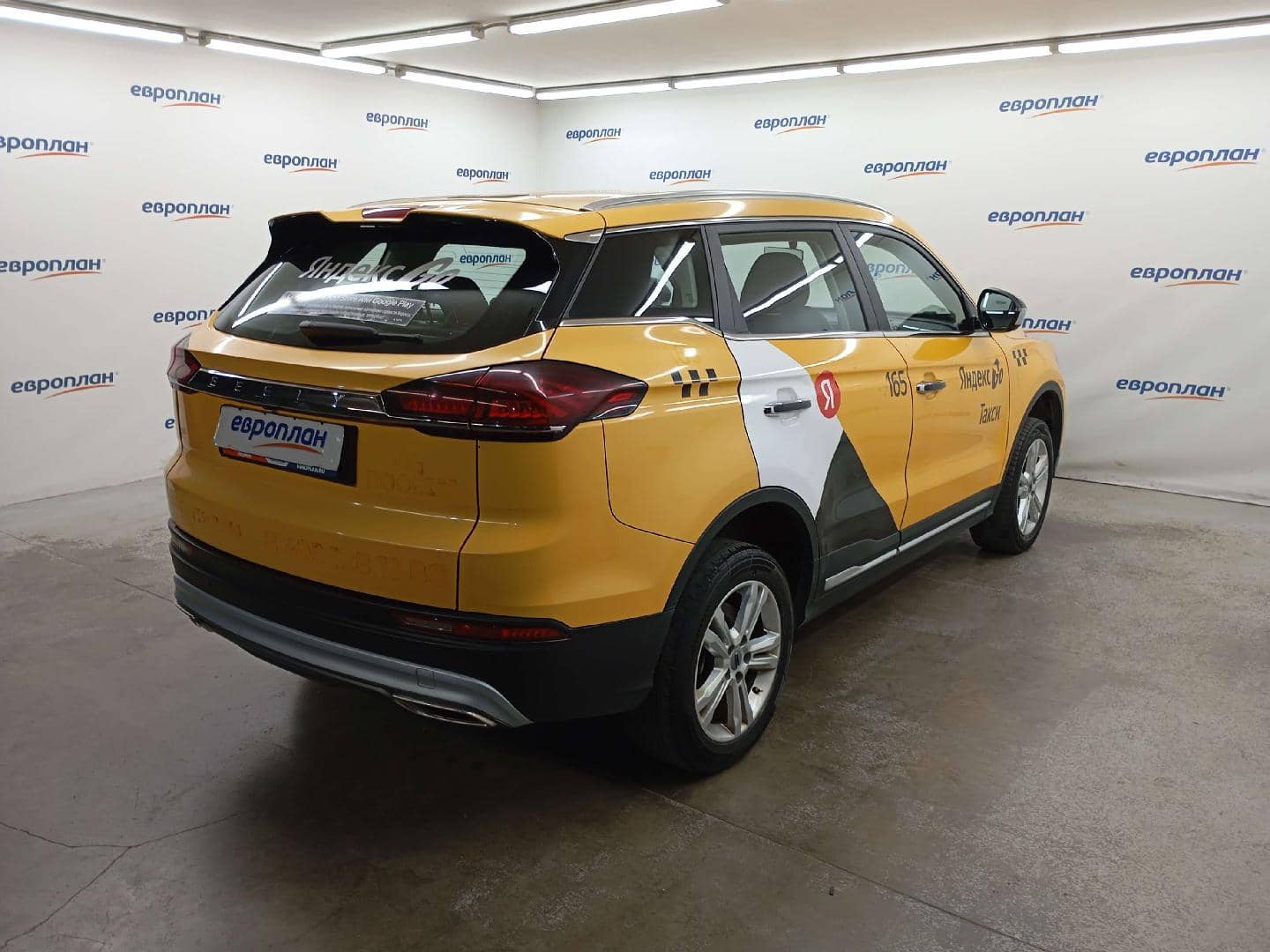 Geely Atlas Pro,  220 676 км, 2023 года в лизинг