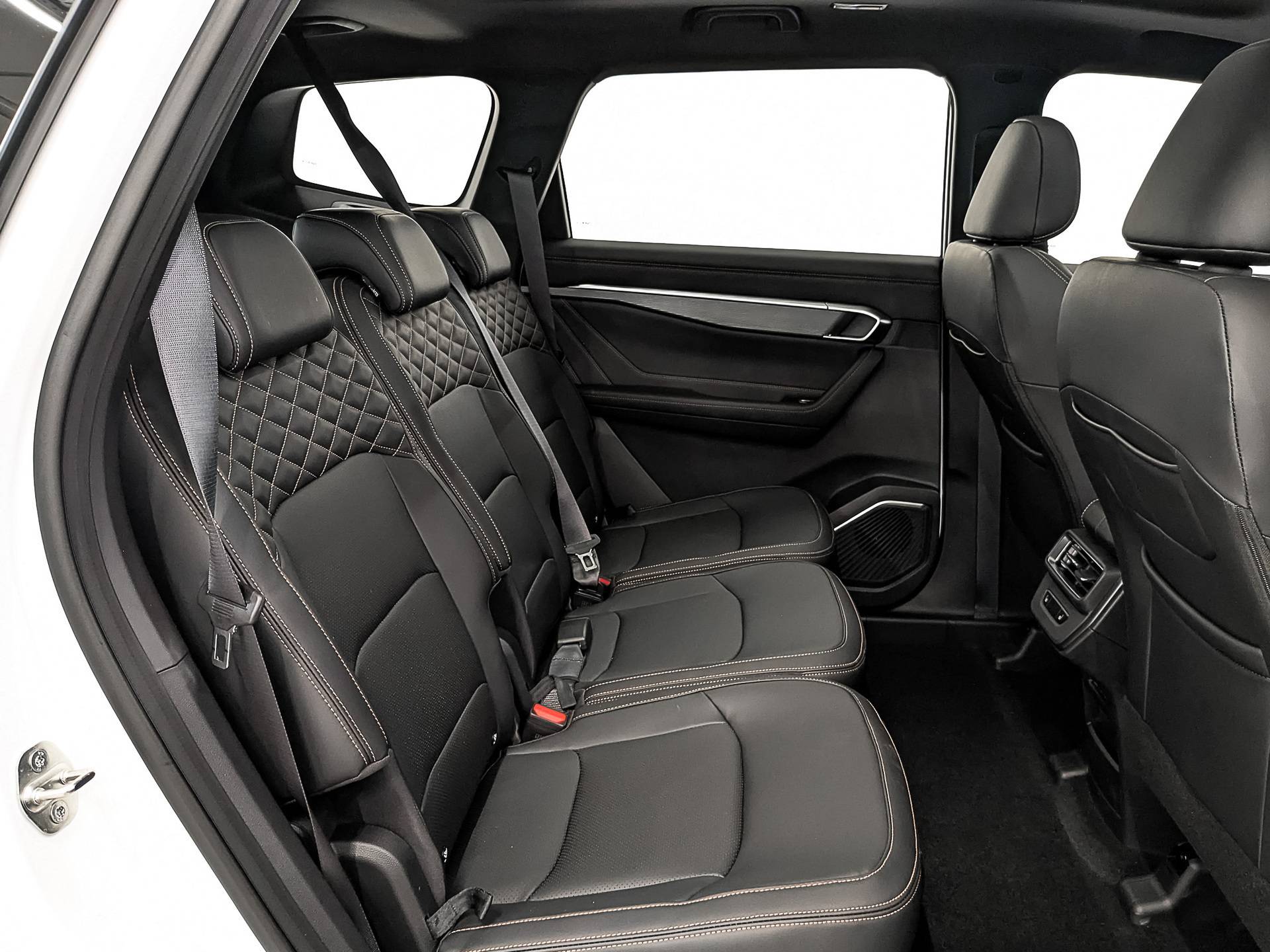 Geely Okavango Flagship 2.0T 7DCT 2WD