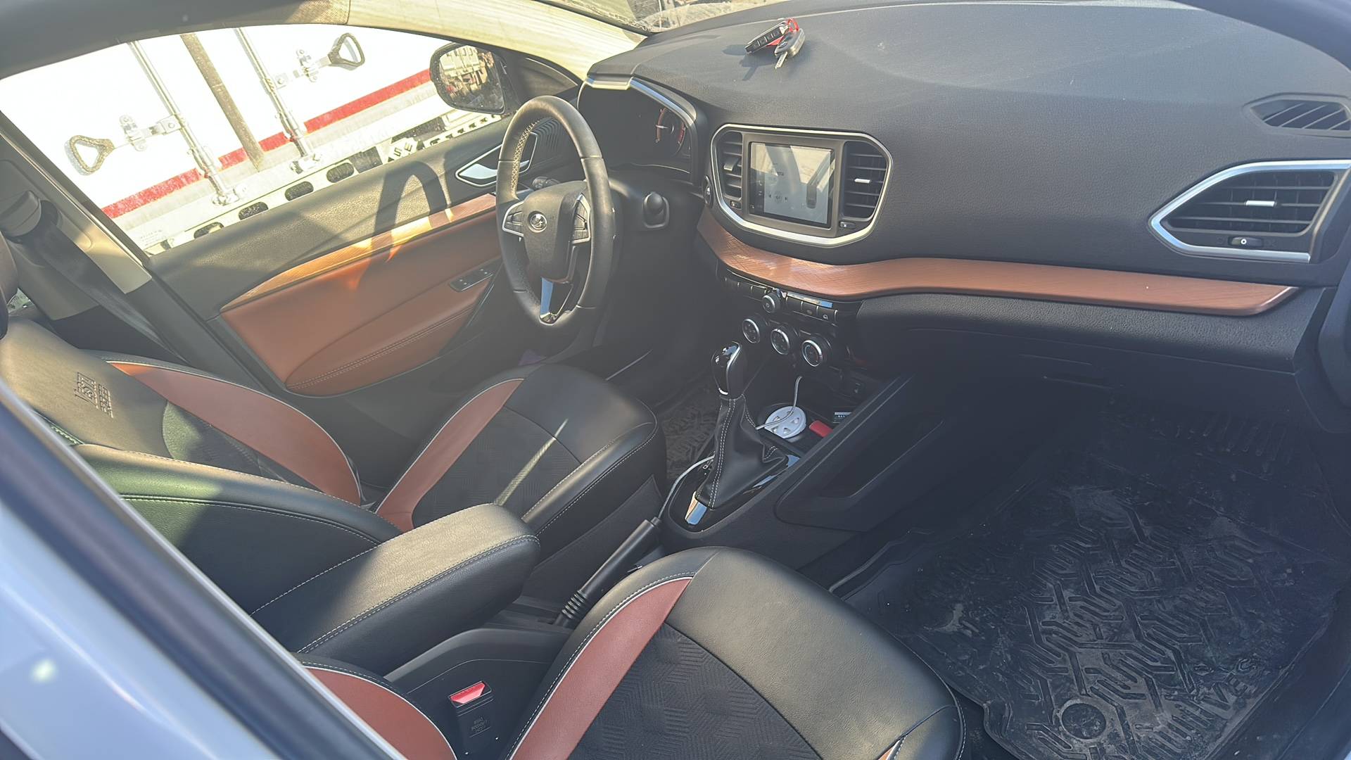 Lada Vesta Cross,  14 411 км, 2024 года в лизинг