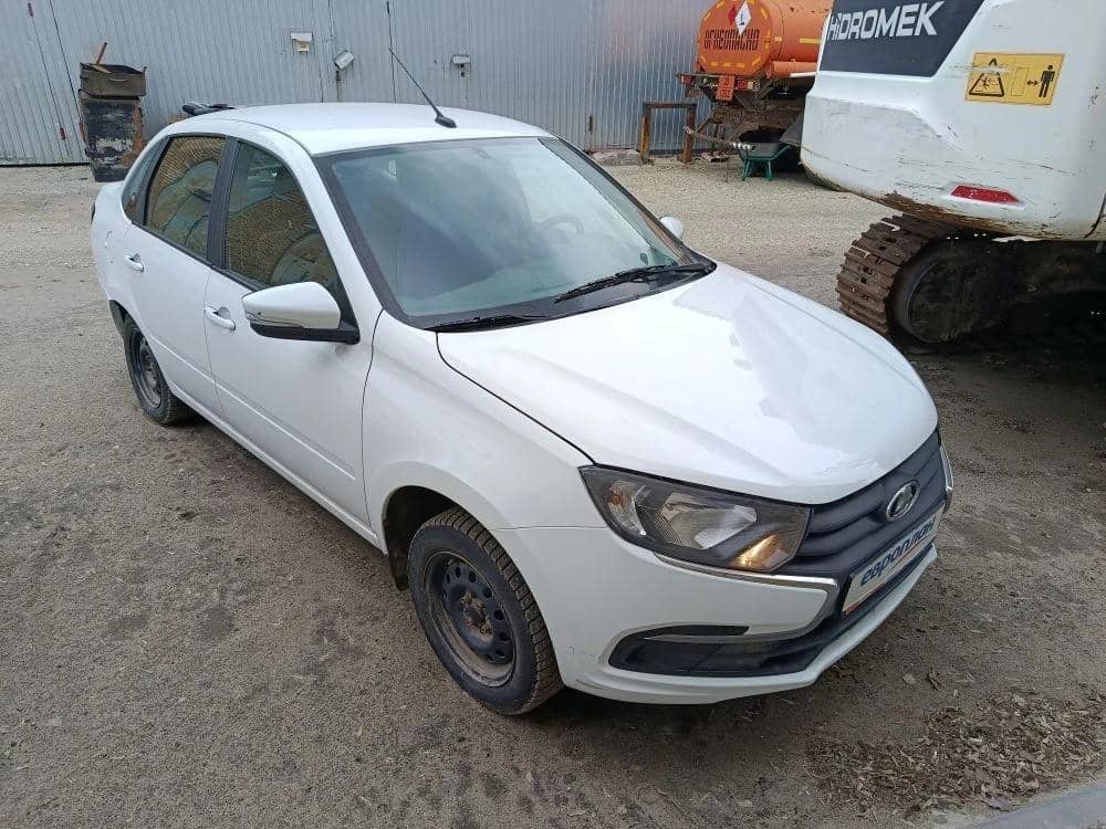 Lada Granta седан,  115 953 км, 2024 года в лизинг