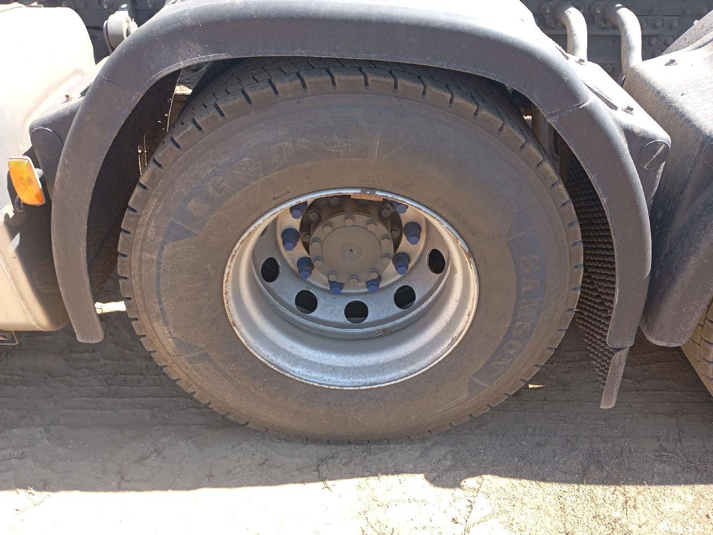 Sitrak С7Н MAX 6×4 ZZ4256V364HE,  185 766 км, 2023 года в лизинг