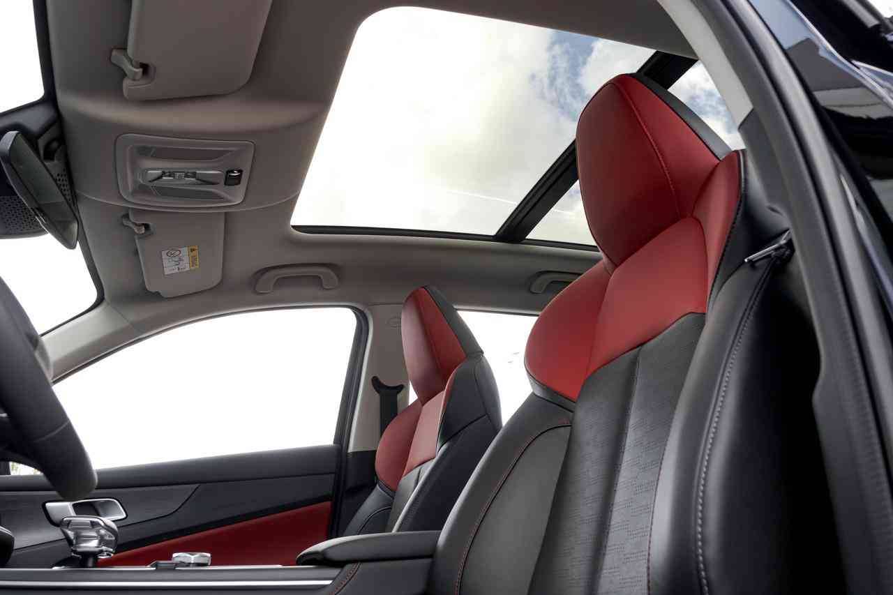 Changan Uni-S Tech 1.5T 7DCT