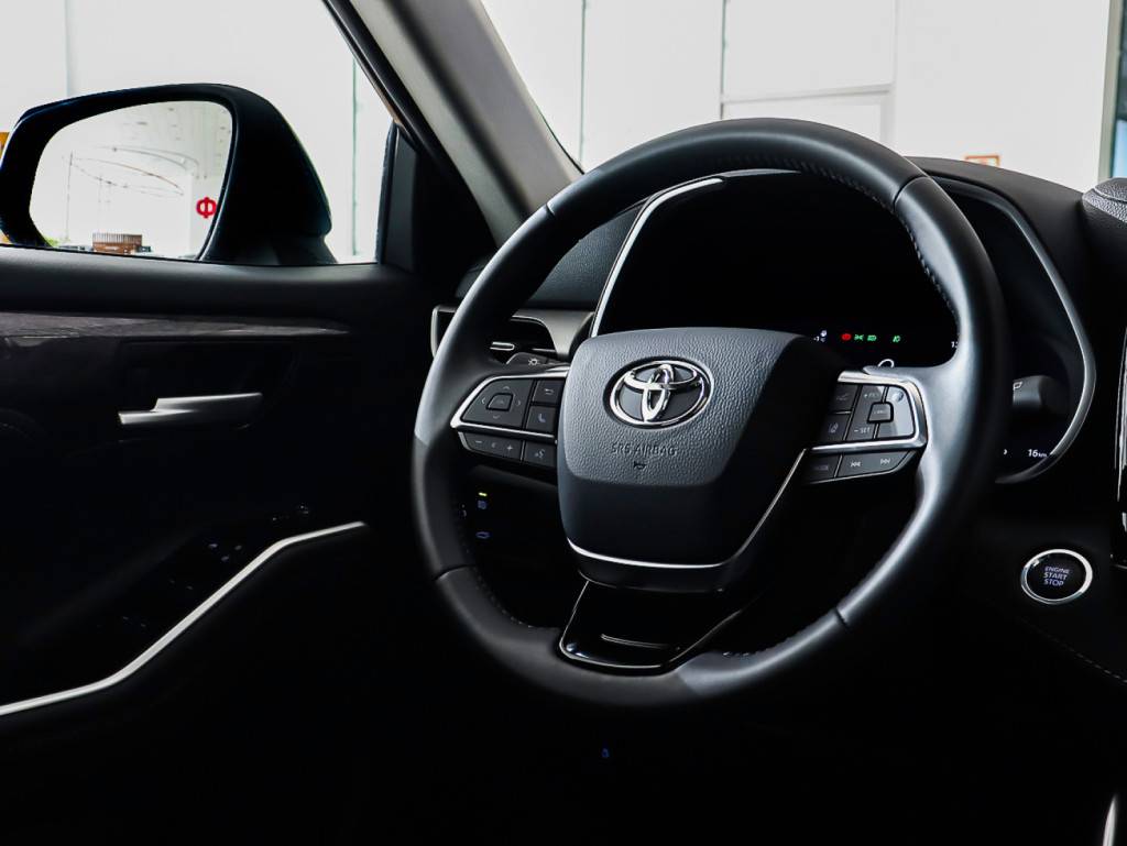 Toyota Highlander Premium 380T 2.0 АКП