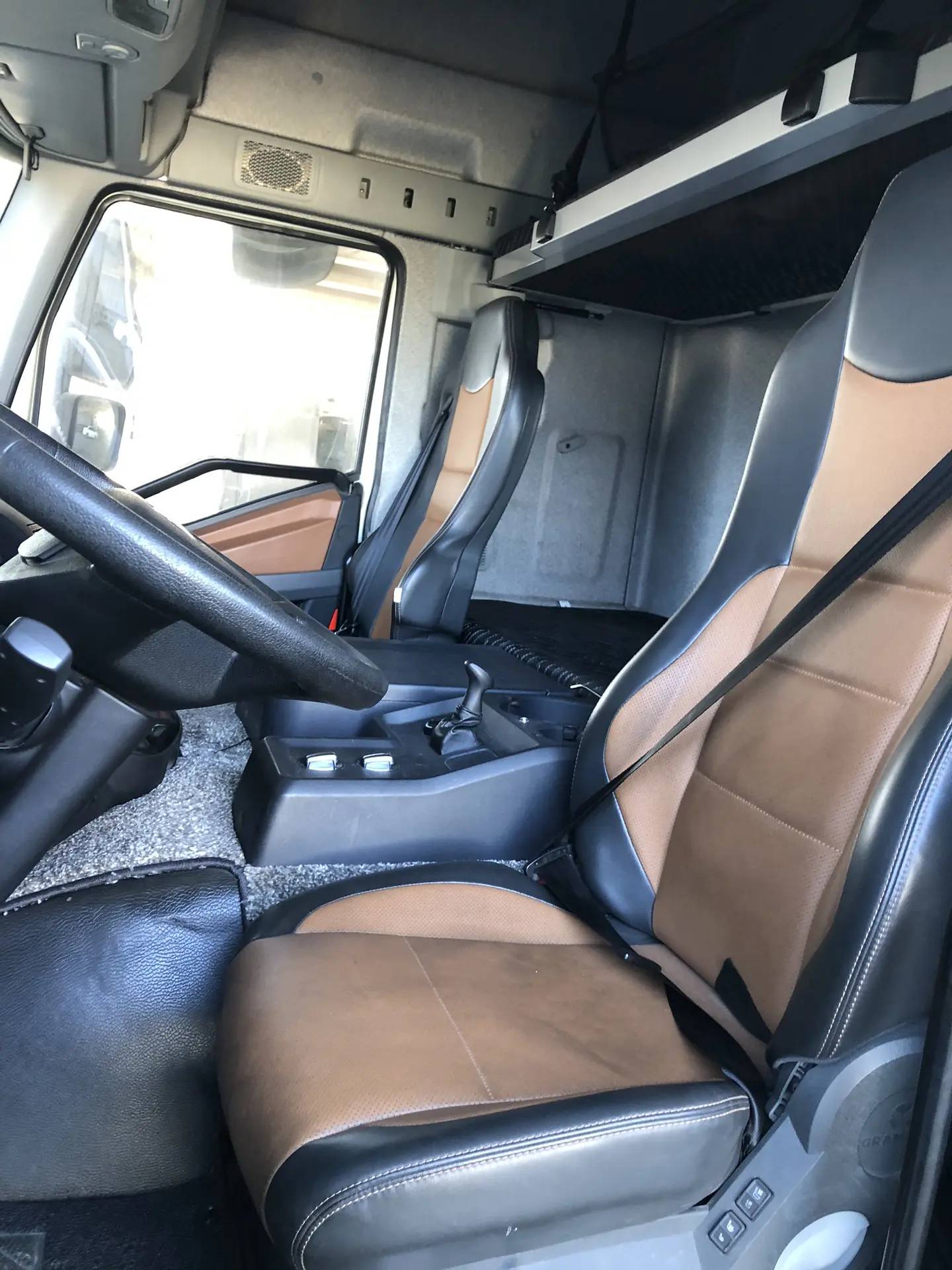 FAW CA4180P66K25E5 4x2,  149 594 км, 2023 года в лизинг