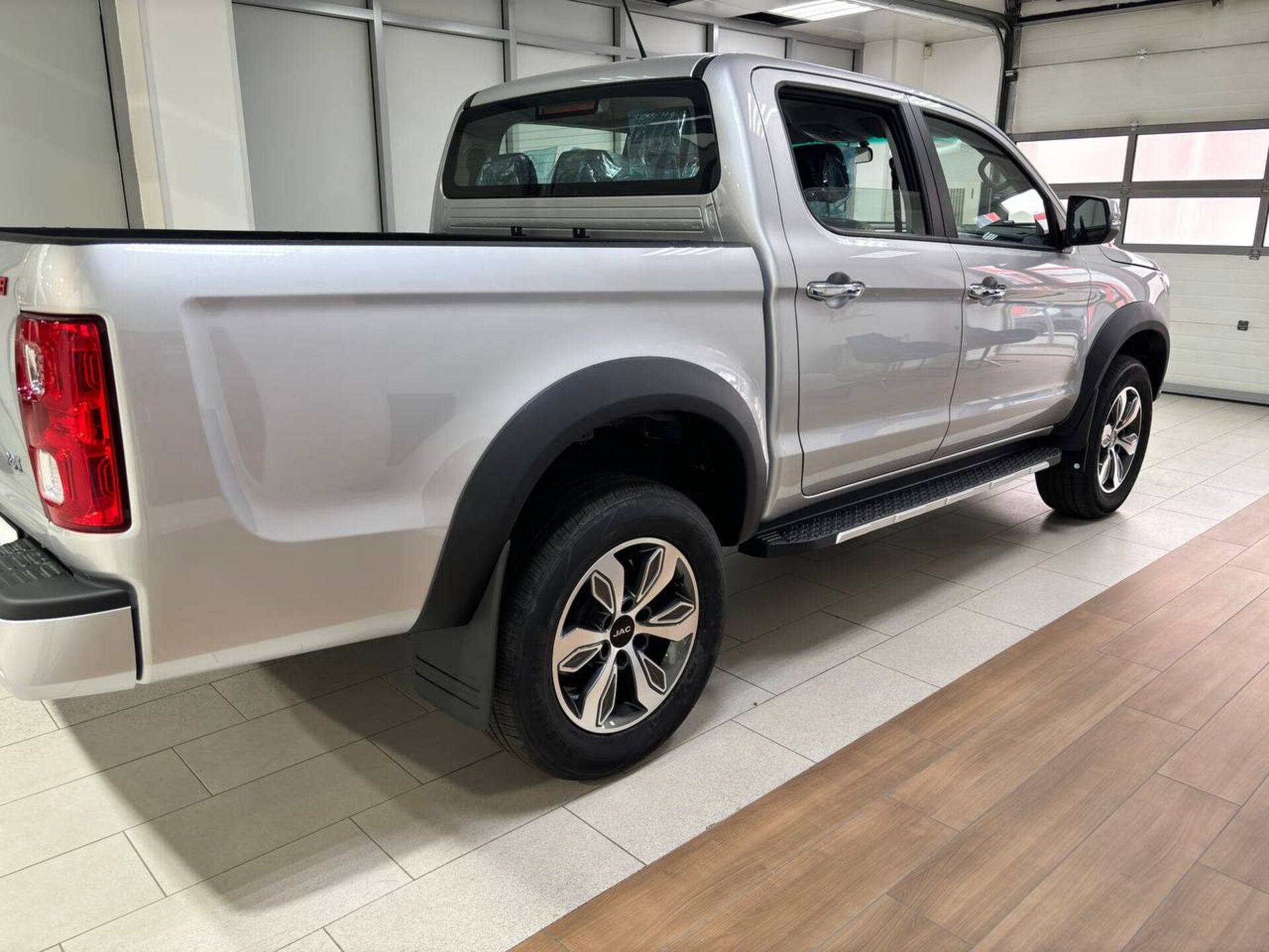JAC T8 Full Extra 2.0T 6MT 4WD