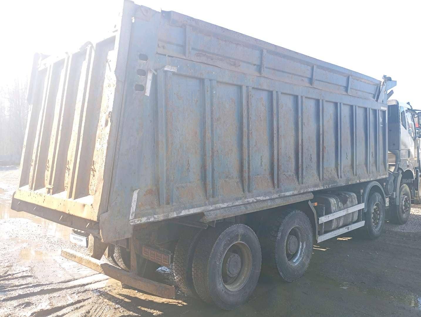 FAW CA3310P66K2T1E5 8х4,  279 516 км, 2023 года в лизинг