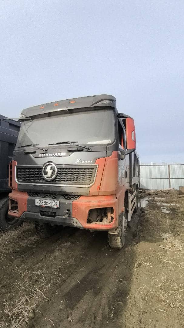 Shacman SX32586V385,  130 000 км, 2024 года в лизинг