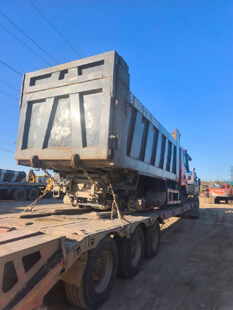 Shacman SX32586V384,  240 000 км, 2023 года в лизинг
