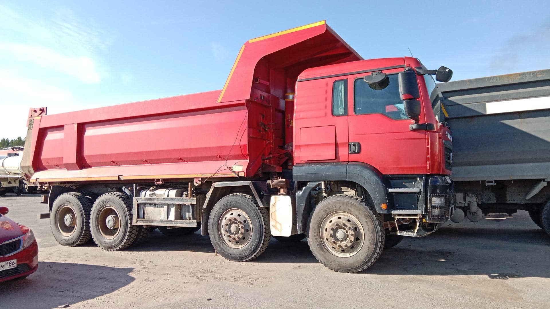Sitrak ZZ3316V306ME