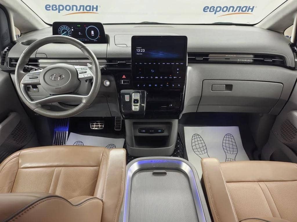 Hyundai Staria,  64 195 км, 2021 года в лизинг
