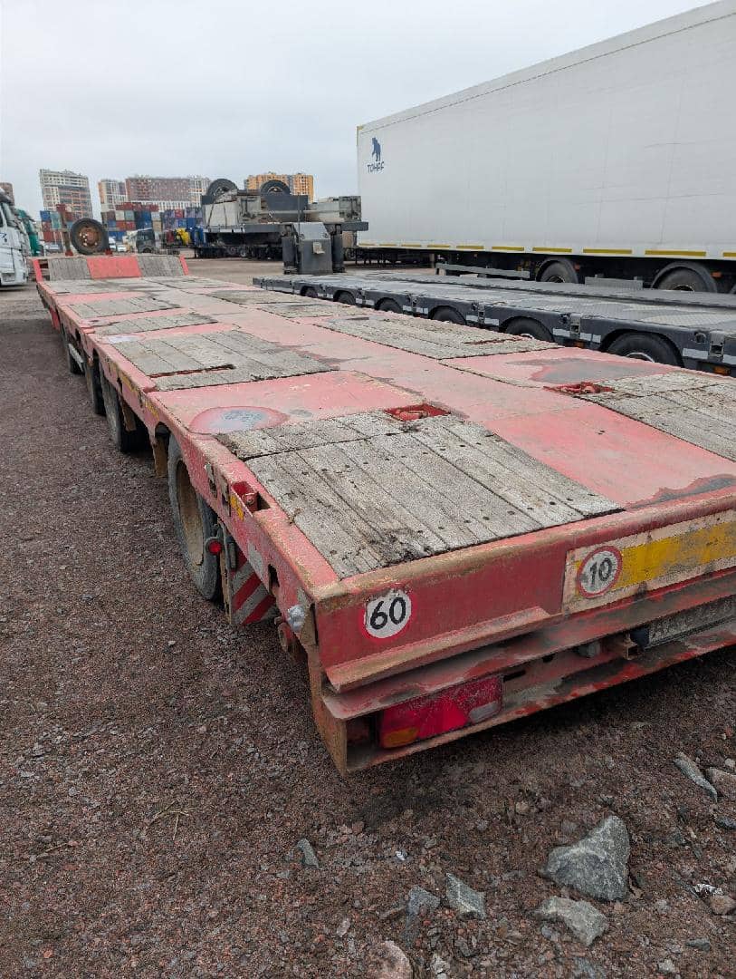 Компания СпецПрицеп Тяжеловоз низкорамный 9942L4