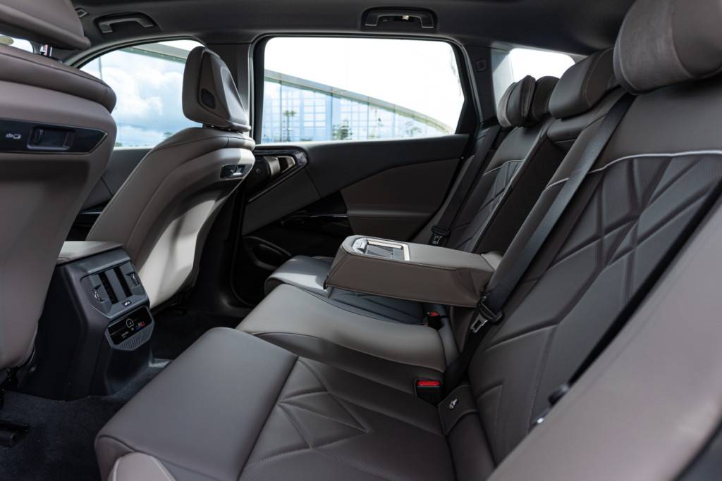 BMW X3 xDrive30L AT Premium M Sport