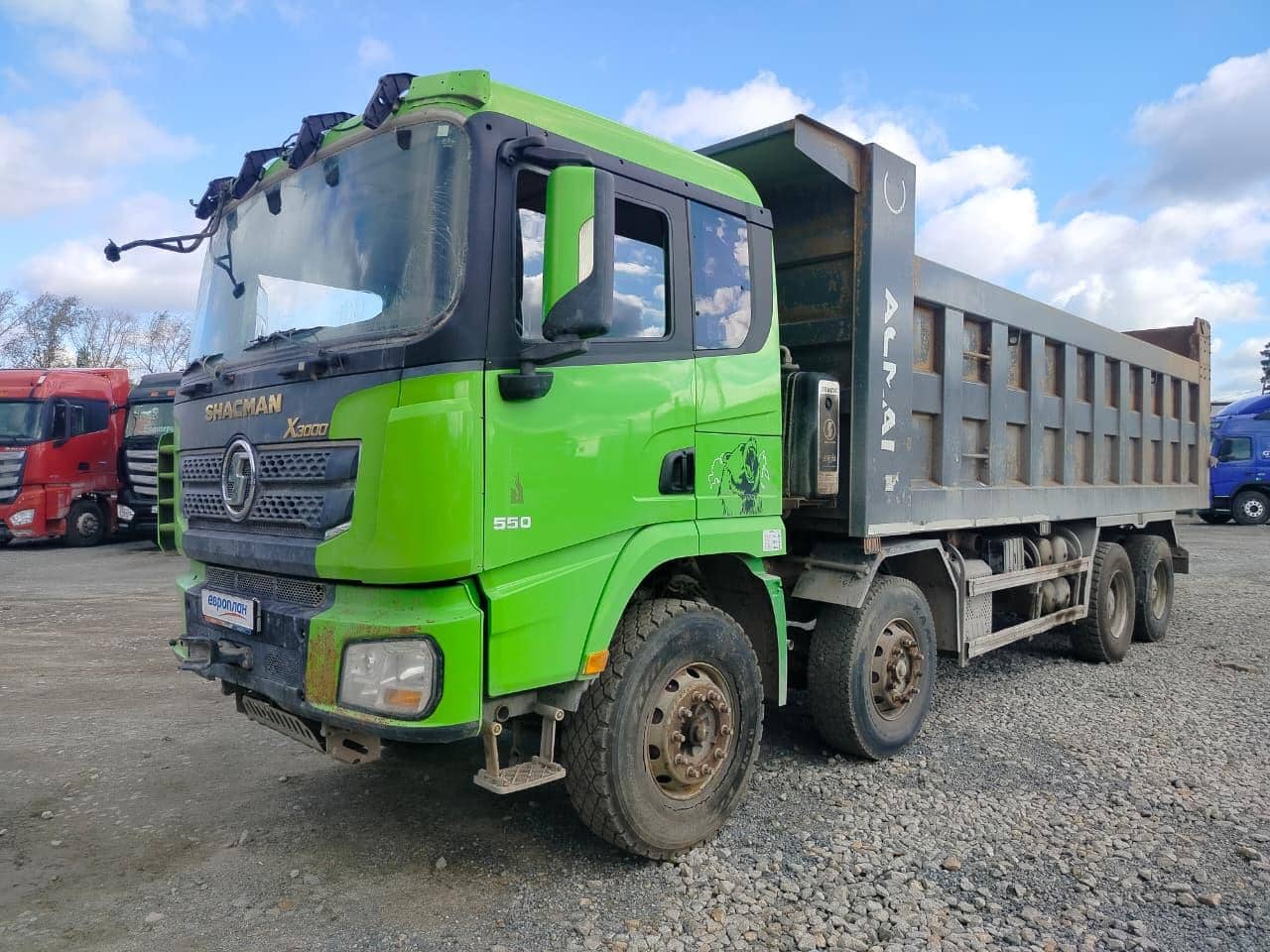 Shacman SX331863366 (скальный кузов)