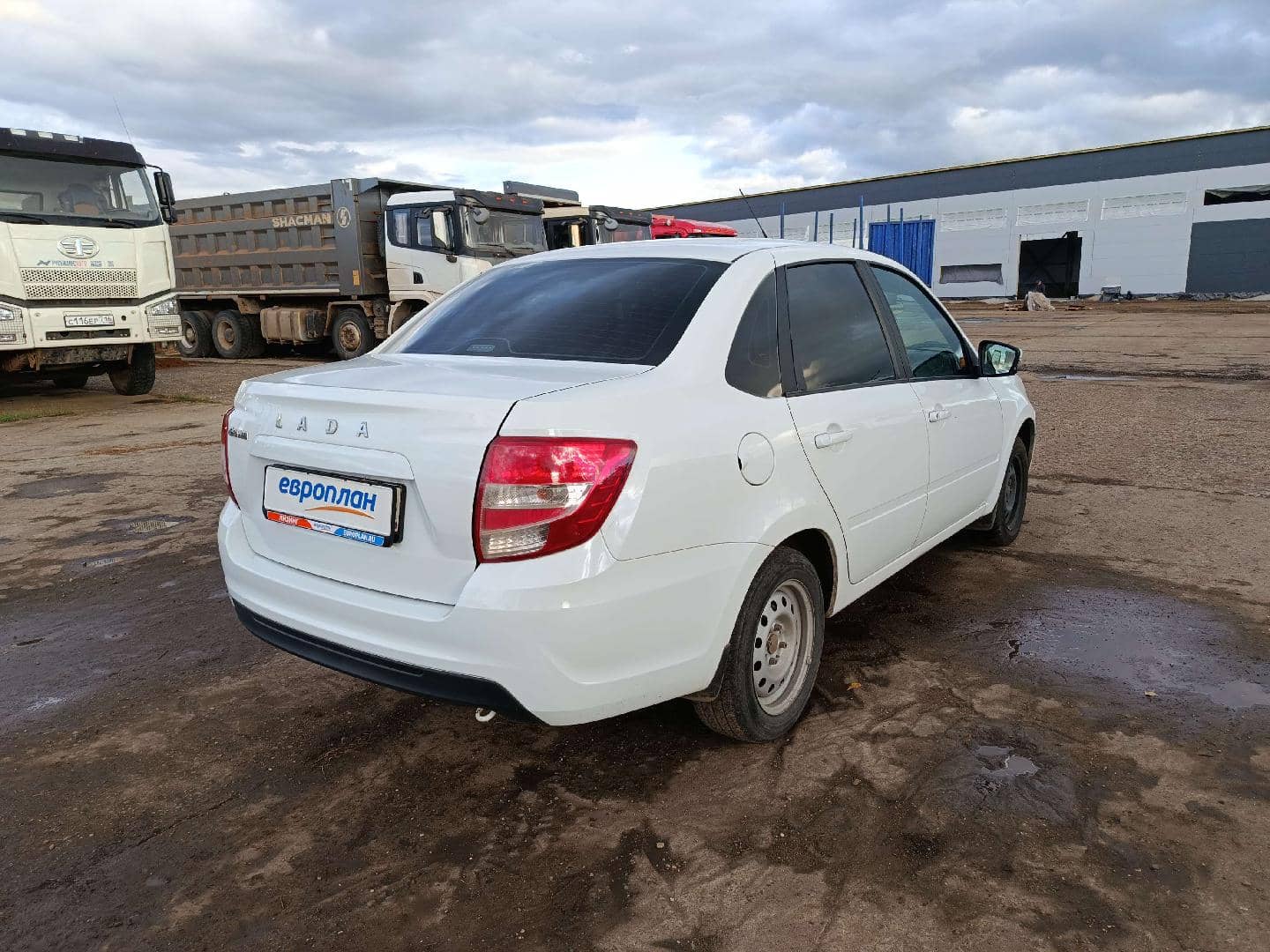Lada Granta седан,  98 305 км, 2024 года в лизинг