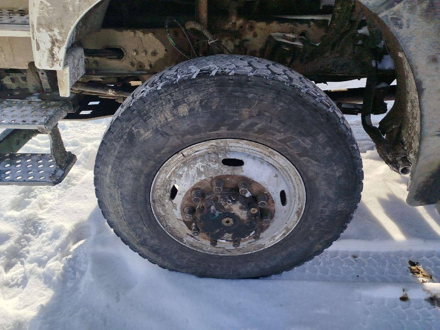 FAW CA3250P66K24L1TE5 6x6,  122 400 км, 2023 года в лизинг
