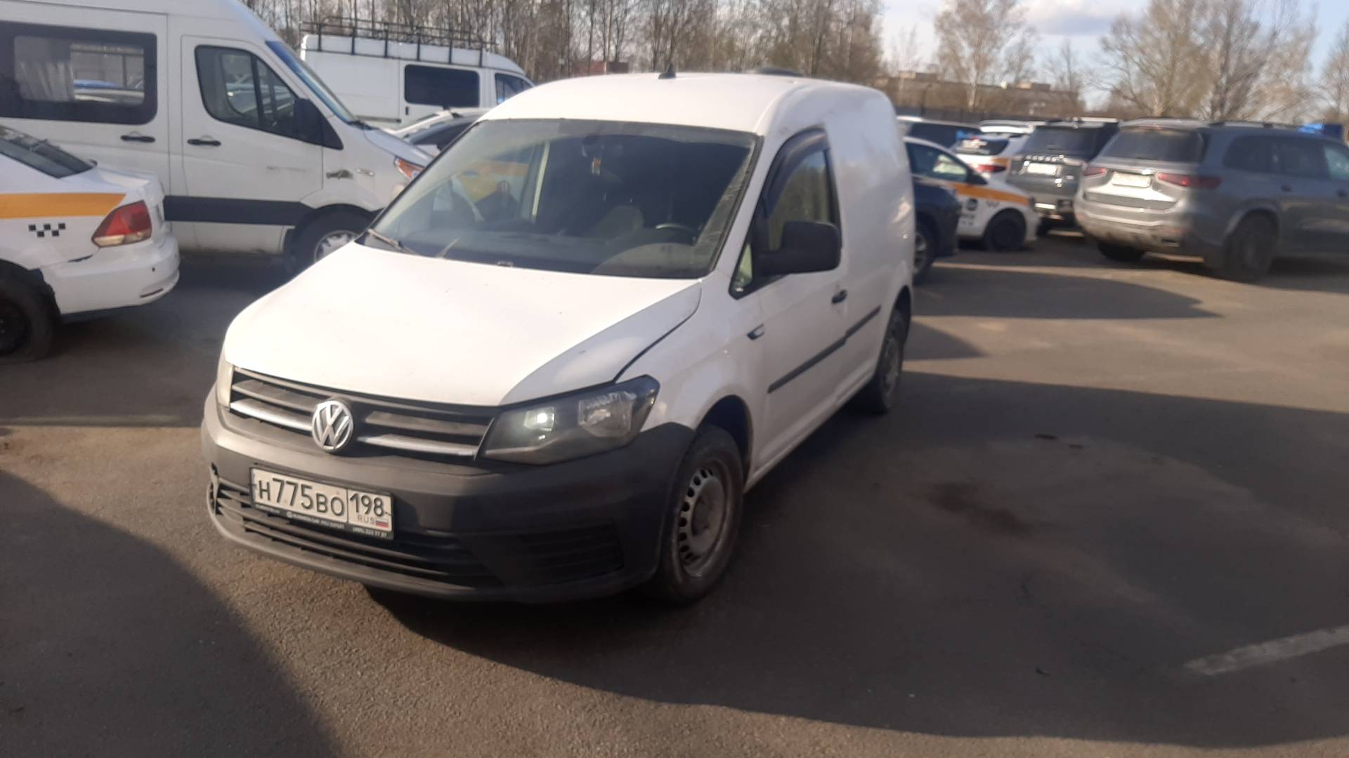 Volkswagen Caddy,  214 018 км, 2017 года в лизинг