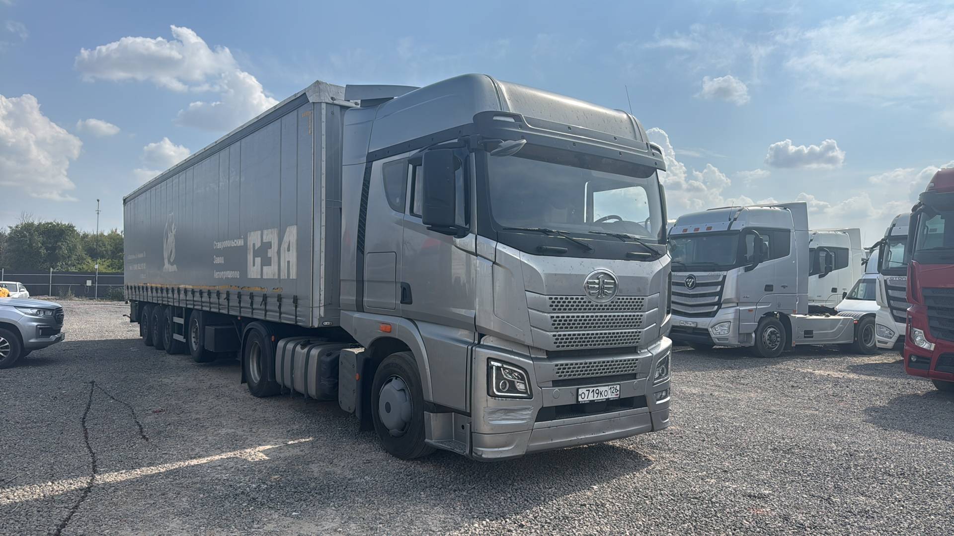 FAW CA4183P25K2NE6A80 4x2,  146 386 км, 2024 года в лизинг