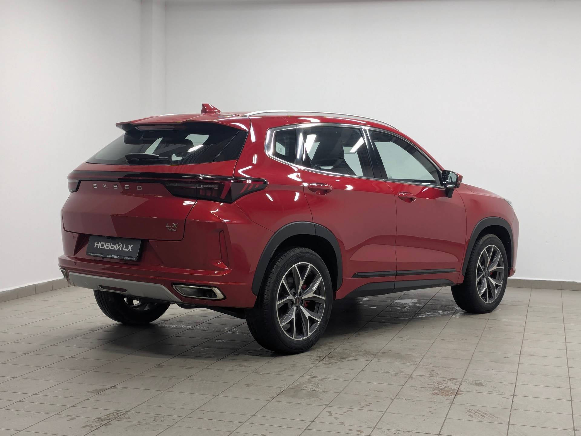 EXEED LX Premium 1.6T 7DCT 4WD