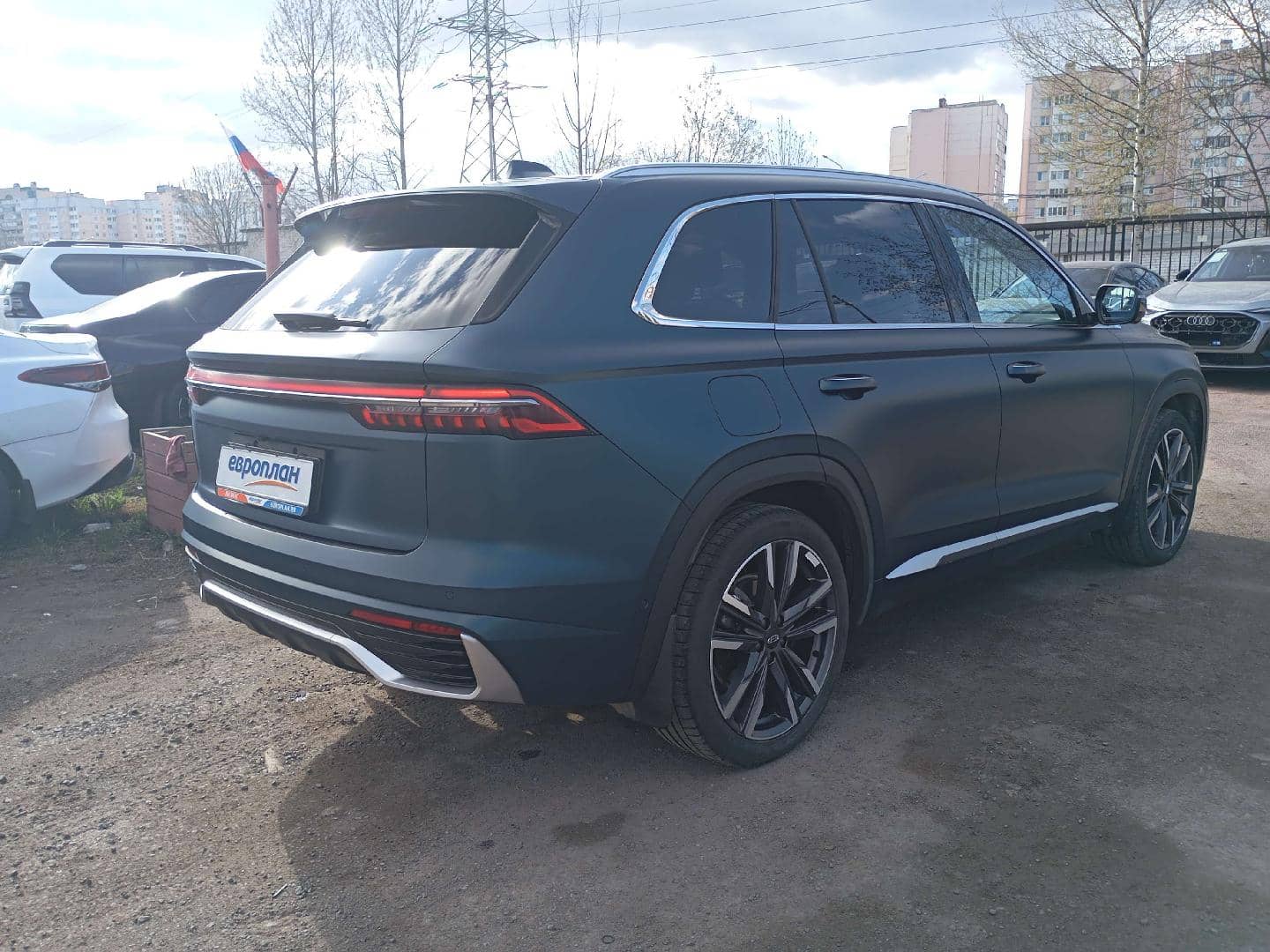 Geely Monjaro,  60 582 км, 2024 года в лизинг