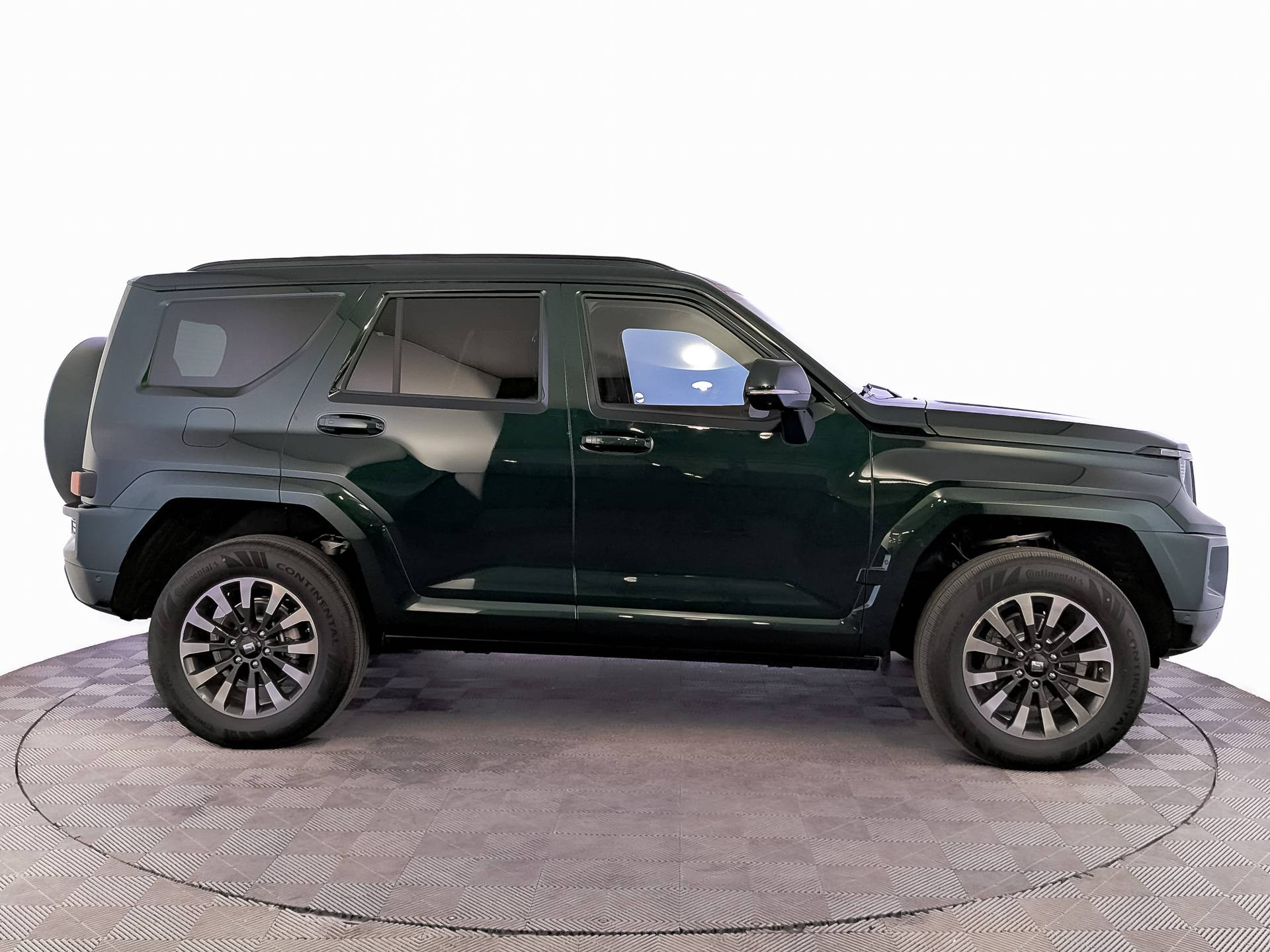 Tank 700 Superior 3.0 9AT 4WD